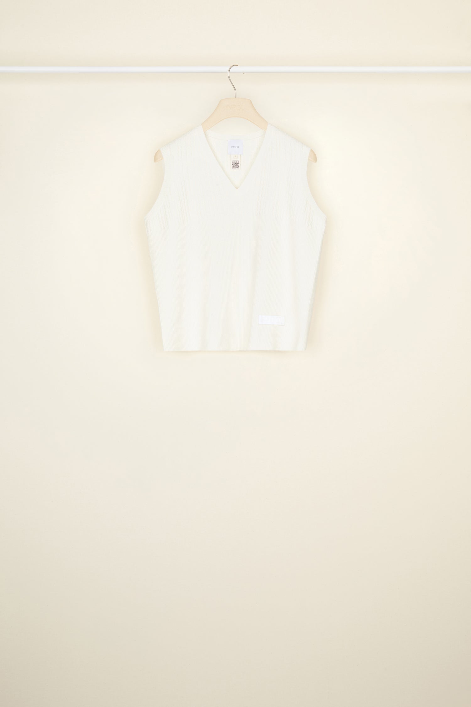 Patou KN074 pull blanc sans manches laine recyclée