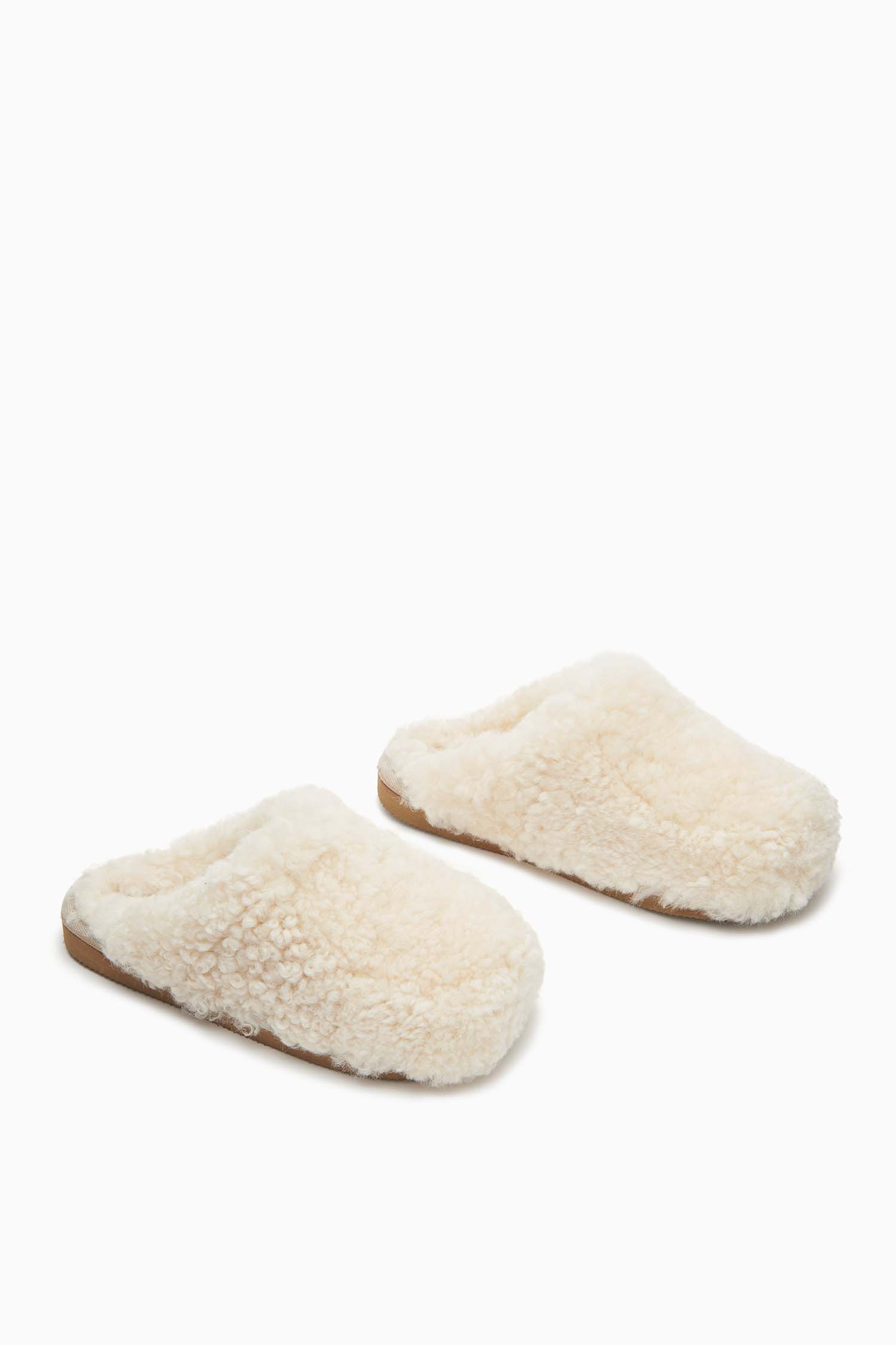 Ulla Johnson Jenny Slipper chaussons crème peau de mouton