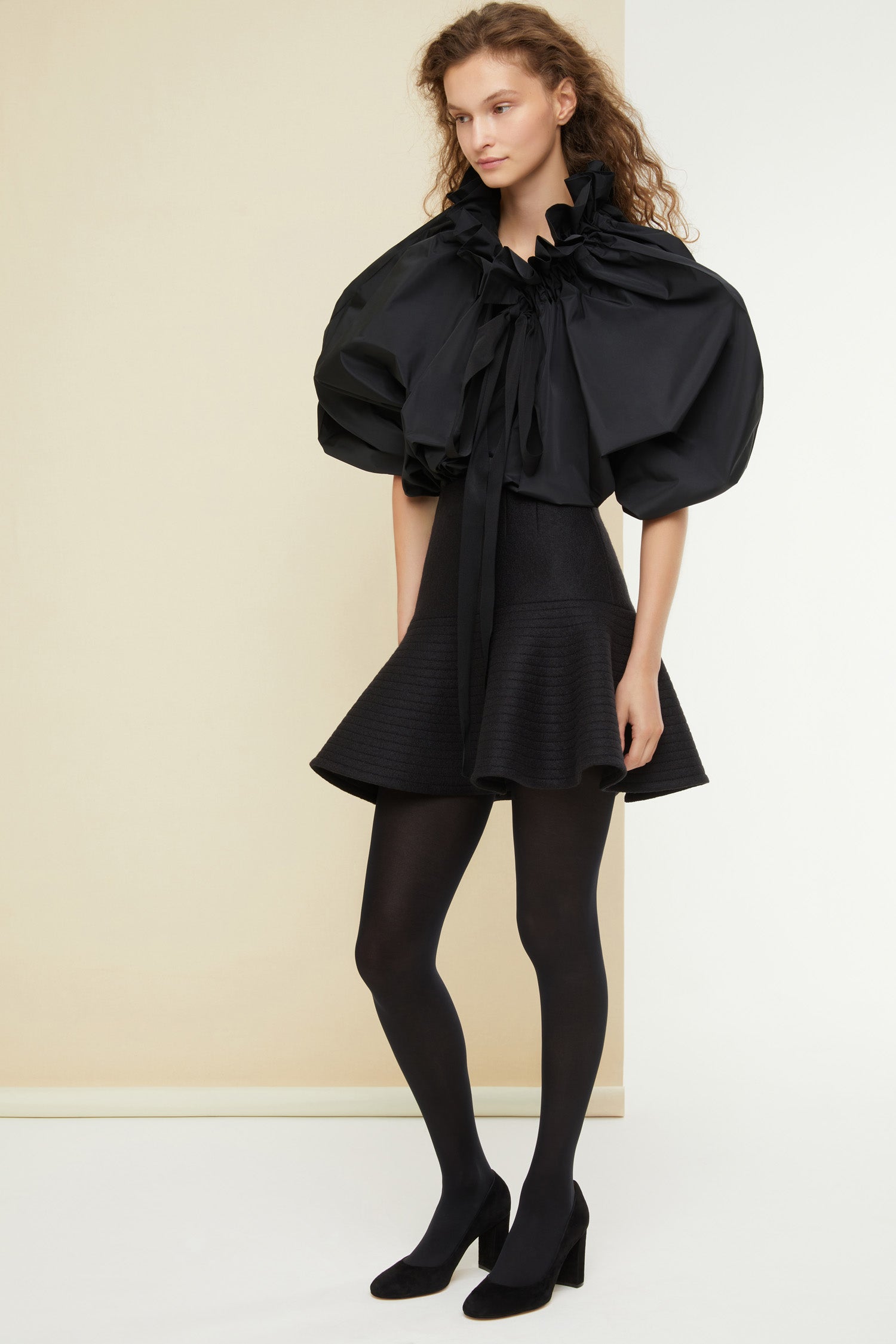 Patou H21SK017 mini jupe noire laine 3D 34-42