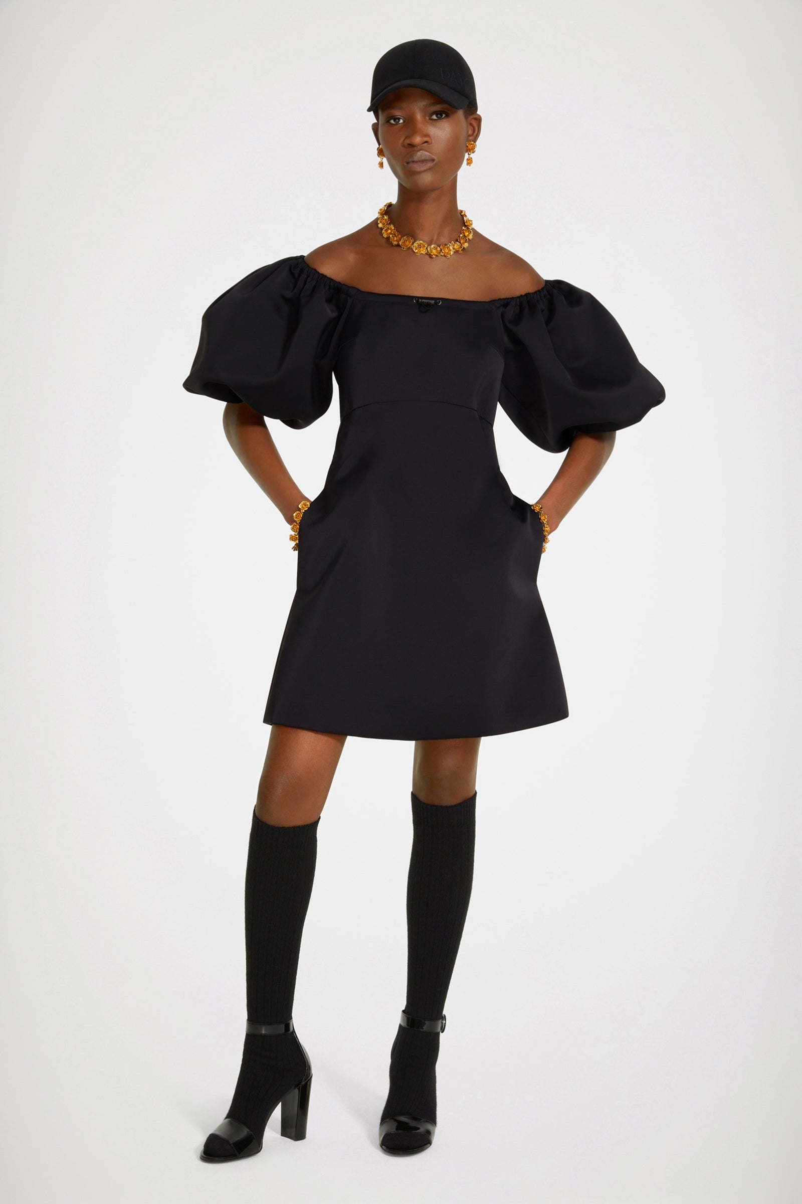 Patou Balloon H22DR094 mini robe noire satin