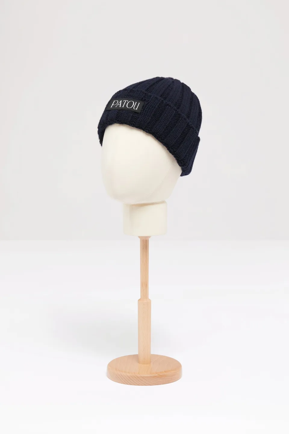 Patou AC037 bonnet marine laine côtelée taille unique