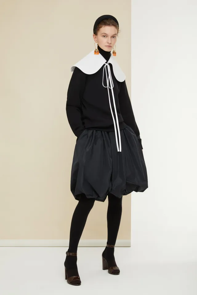 Patou A21JE026 sweat coton bio noir col amovible
