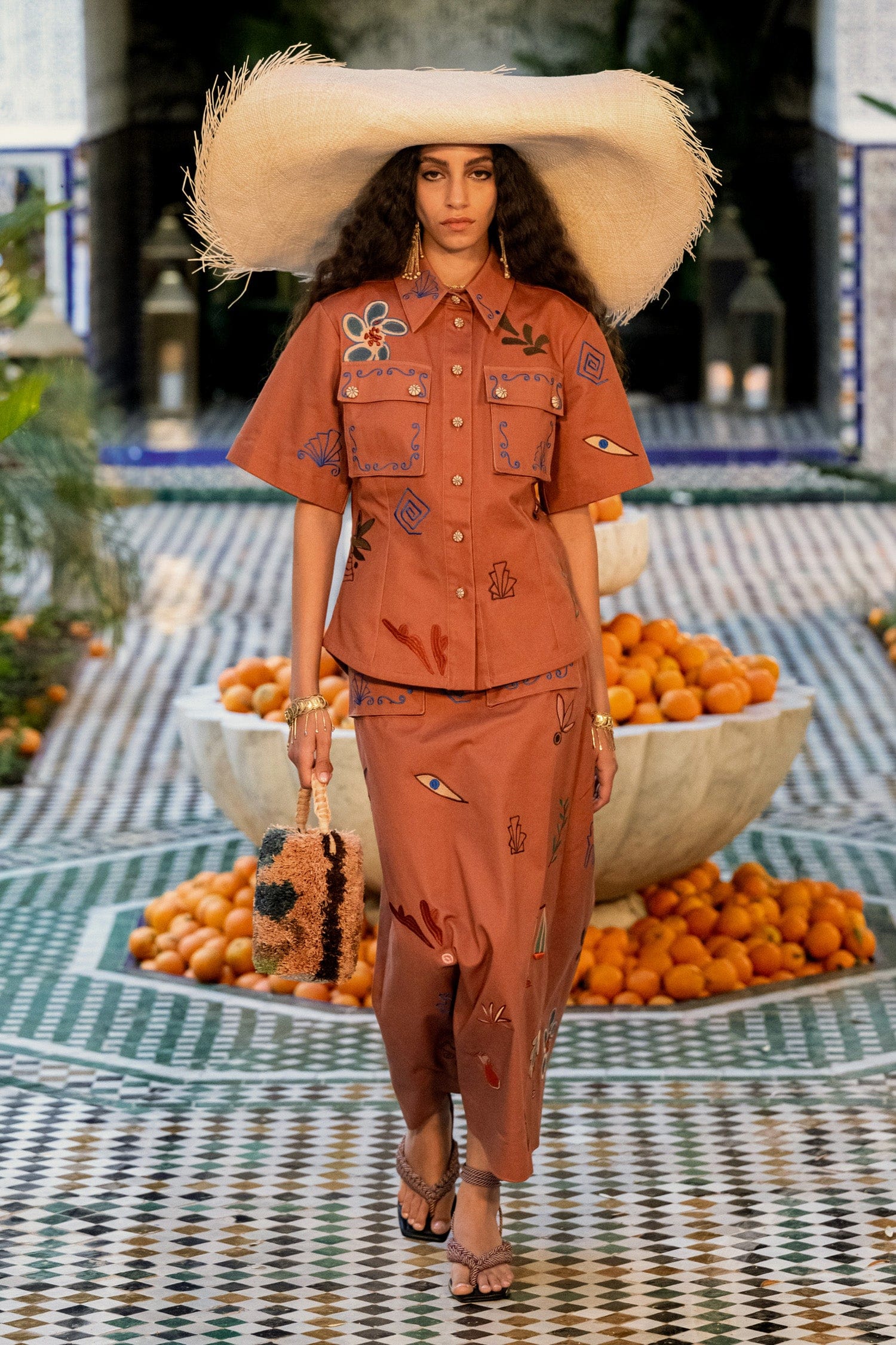 Alemaïs Dusty jupe midi coton brodée poches à rabat