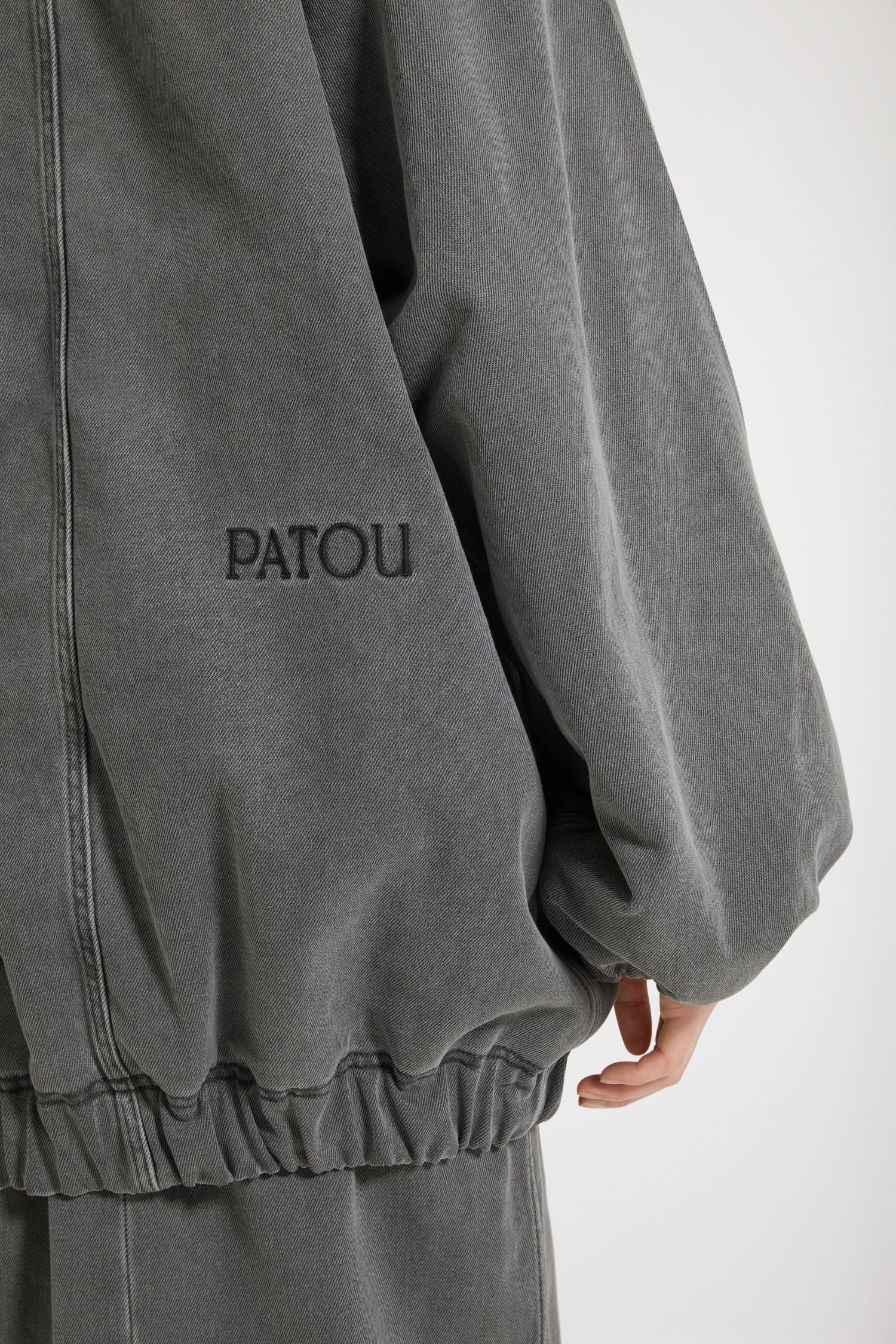 Patou H23OU023 veste jean denim bio Anthracite oversize