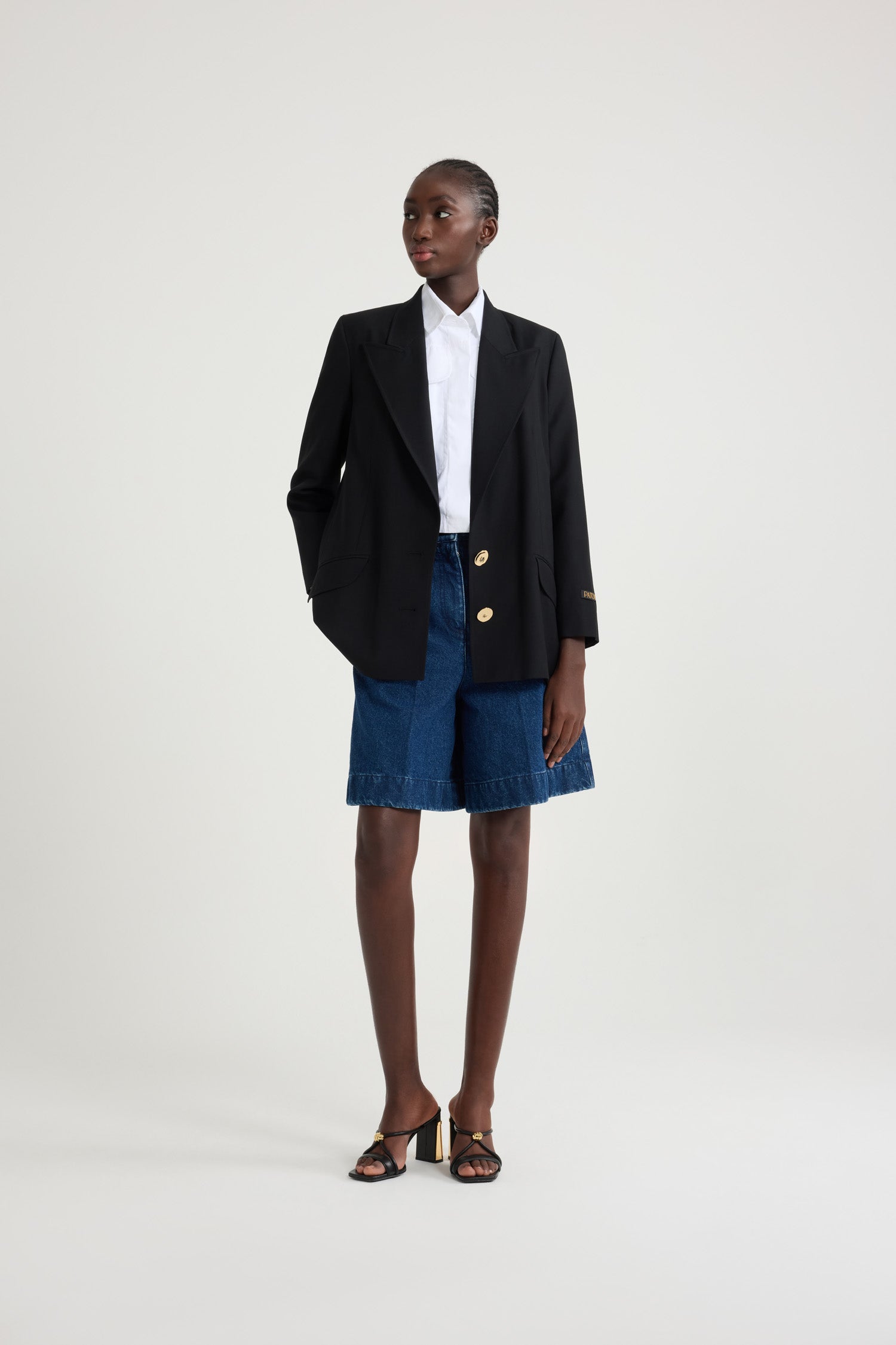 Patou A20JA0110005999B veste laine noire boutons bijou