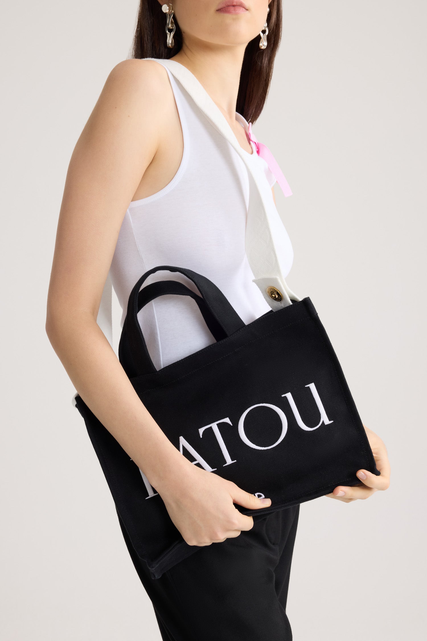 Patou Bags P25AC088 tote toile coton noir TU logo brodé