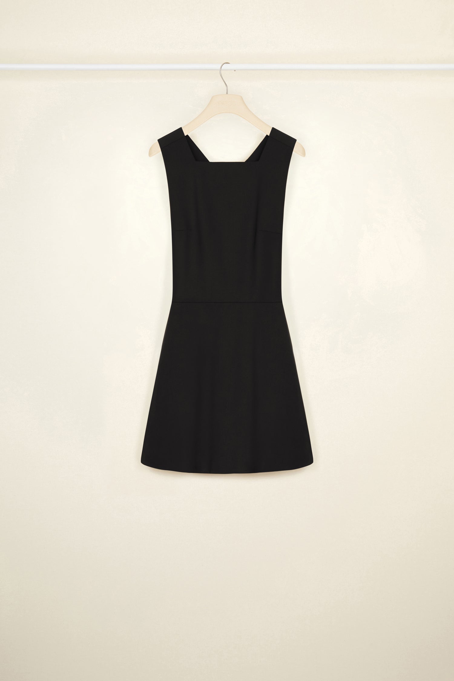 Patou robe salopette mini laine stretch noire ceinture 34-44
