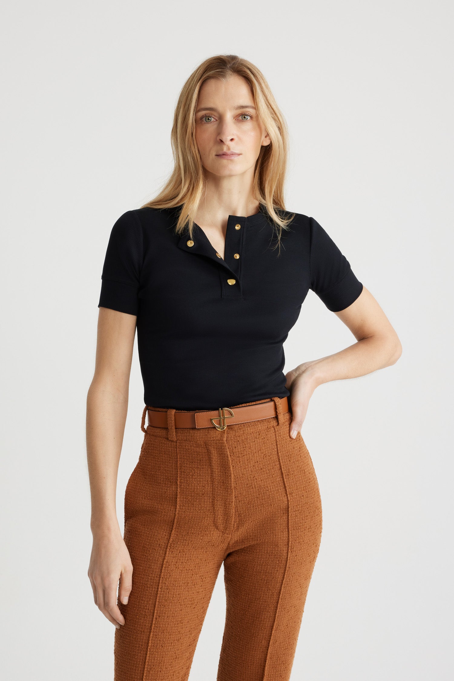 Patou Henley JE132 top coton bio noir coupe ajustée