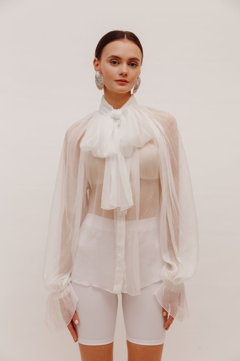 ATU Body Couture chemise soie blanche foulard taille M