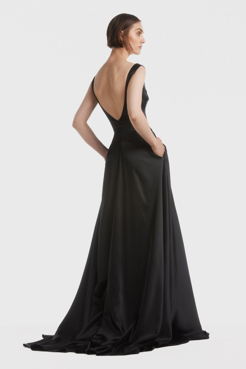 ATU Body Couture Black Satin Finish Gown robe longue satin noir