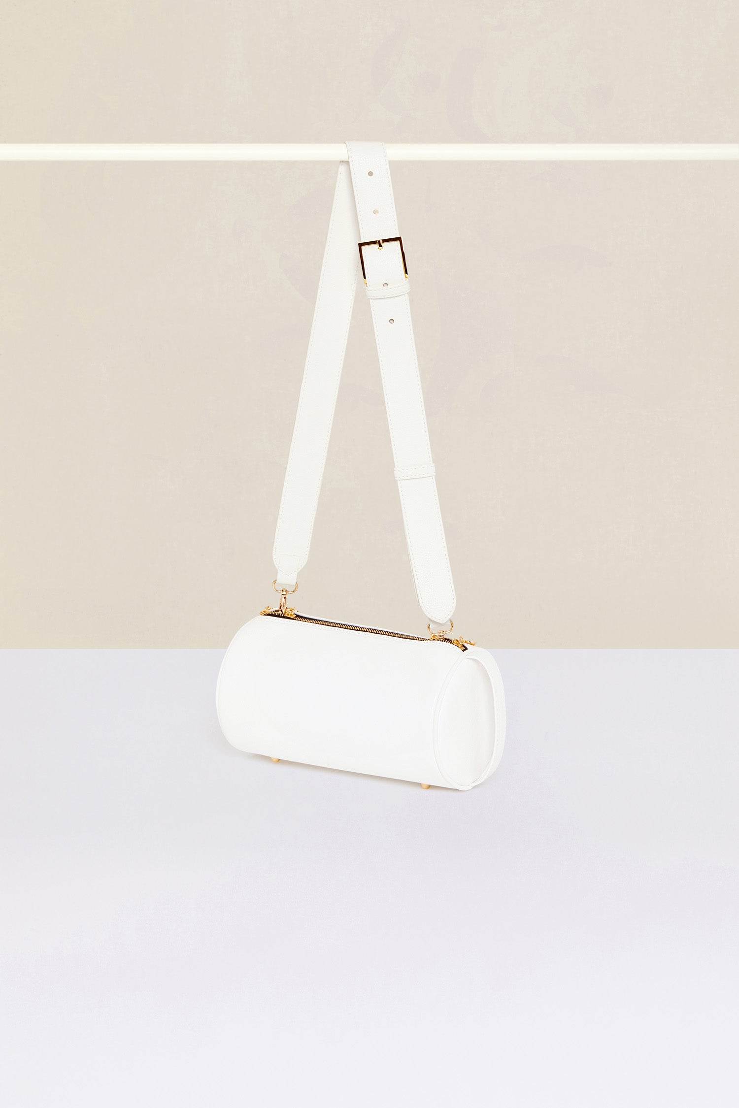 Patou Barrel AC008 sac blanc simili cuir