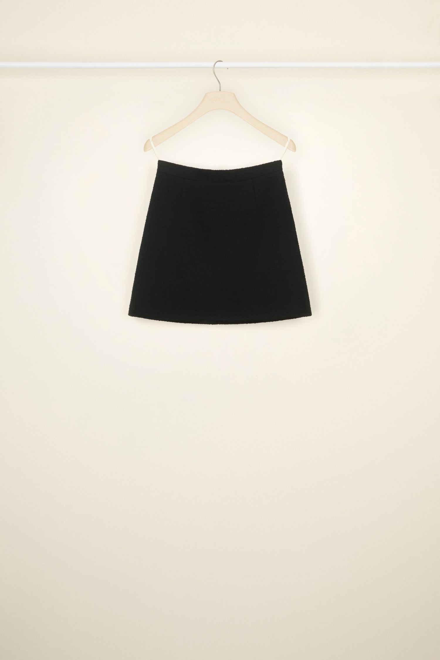 Patou SK025 mini jupe bouclé coton noire évasée