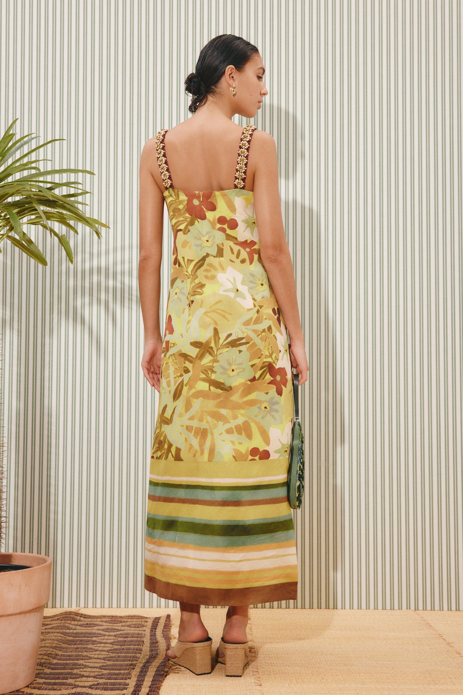 Alemäis Maxi Midi robe midi lin bretelles perlées