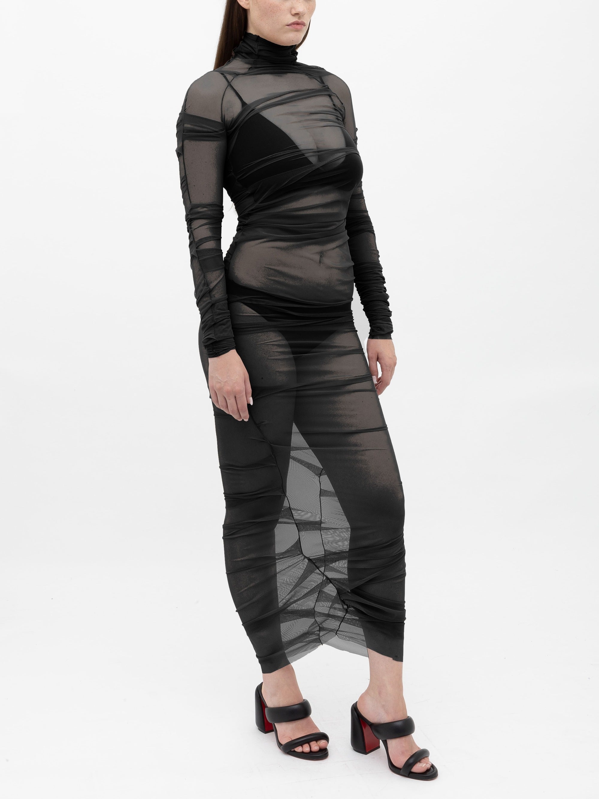Ester Manas Draped Long Dress robe longue noire drapée