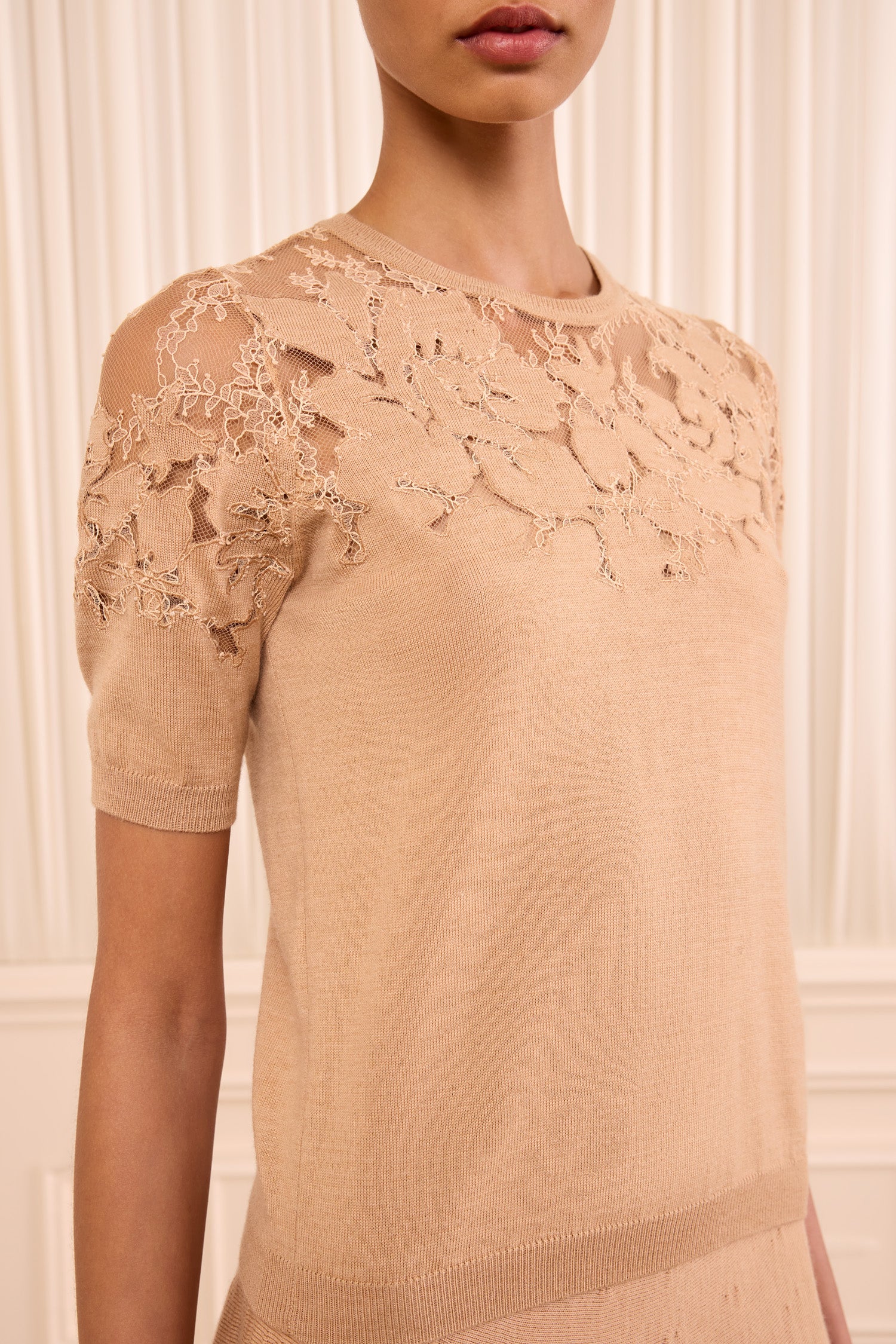 Ulla Johnson Ella top dentelle laine Almond manches courtes