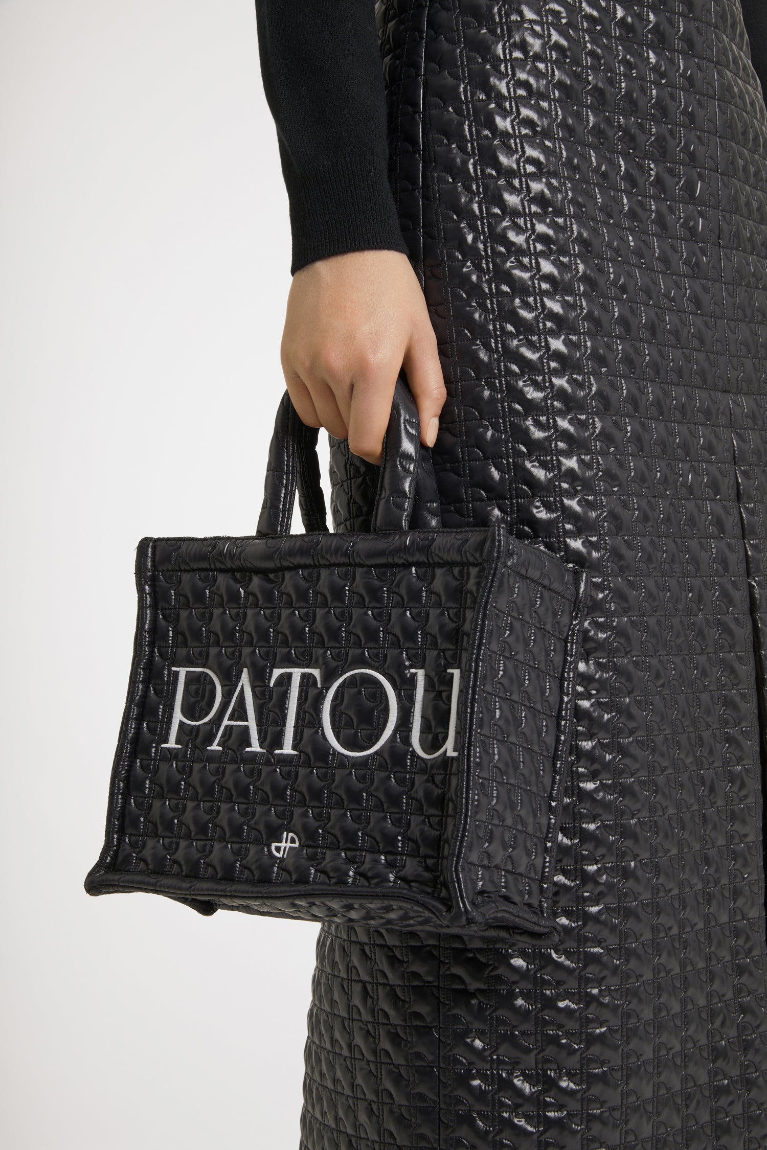 Patou H23AC0250123994B tote nylon noir matelassé logo