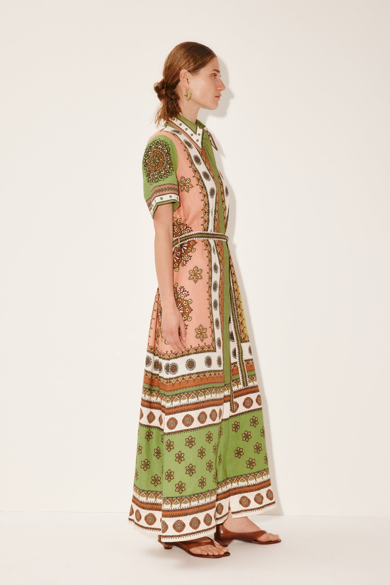 Alemäis Contina robe chemise midi lin géométrique