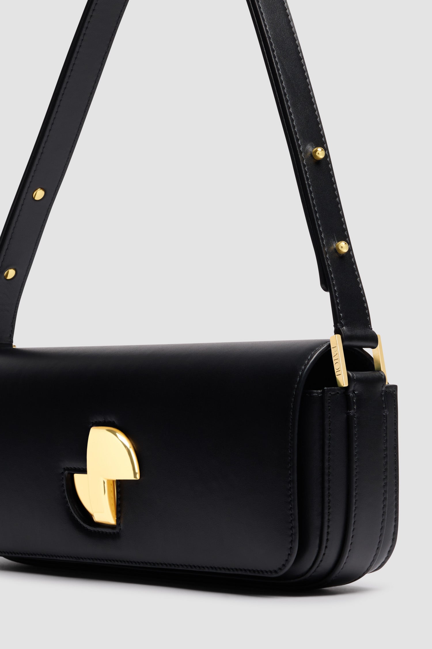 Patou Bags sac Le Lock BA020 cuir noir