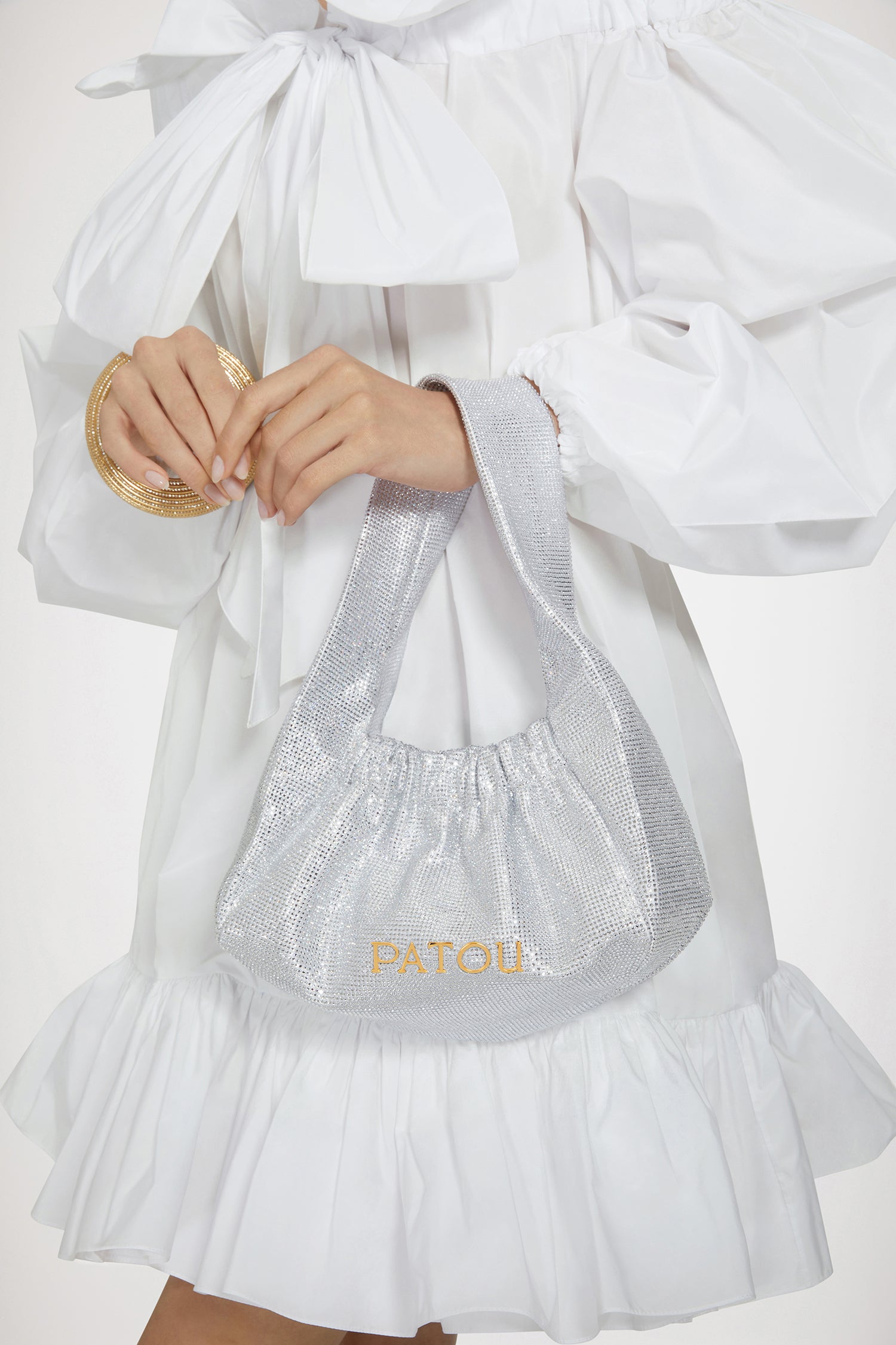 Patou P24AC0540173001W sac Le Biscuit satin blanc strass