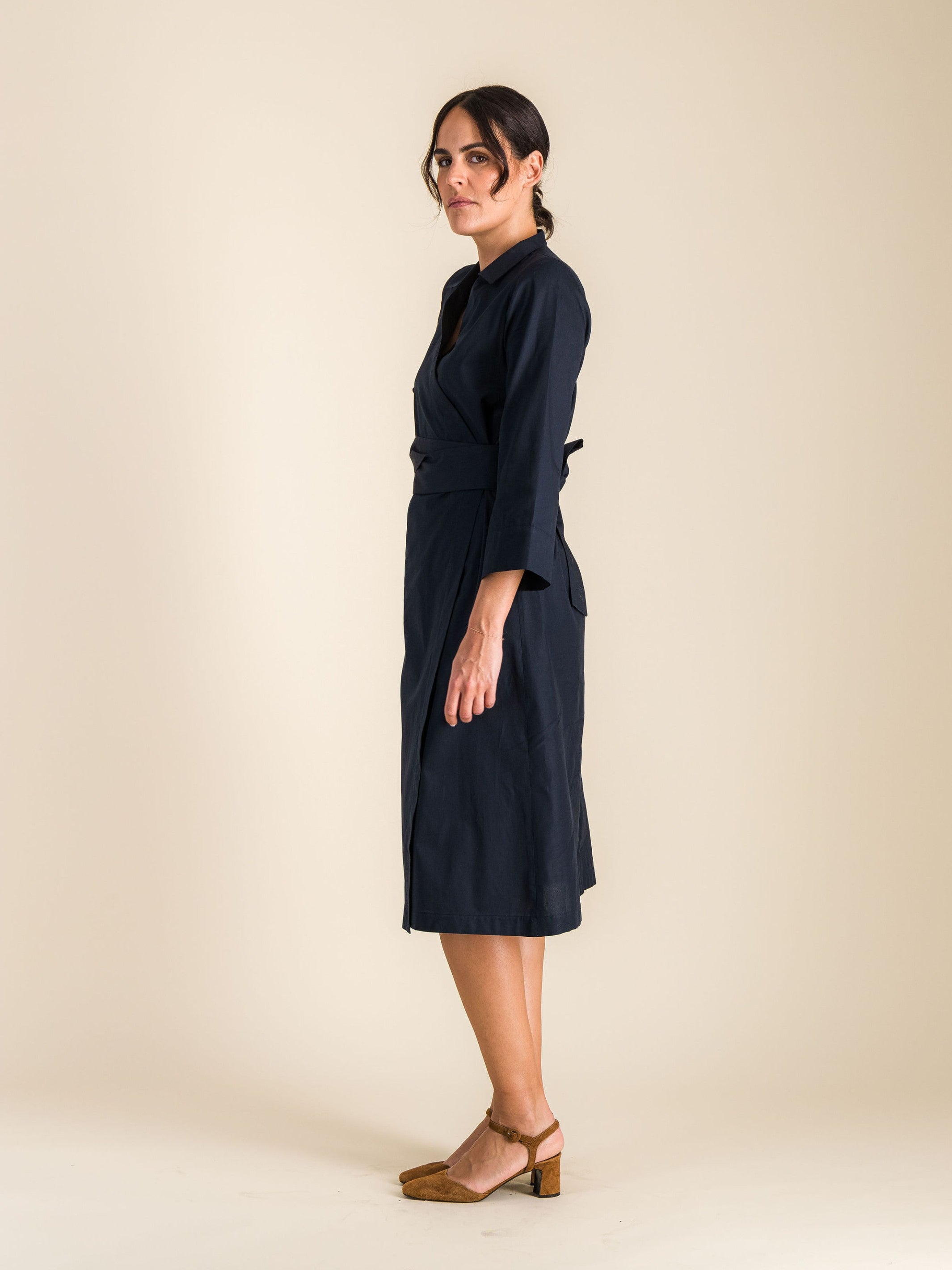 Anahide Saint André Ava robe portefeuille coton bleu marine 38