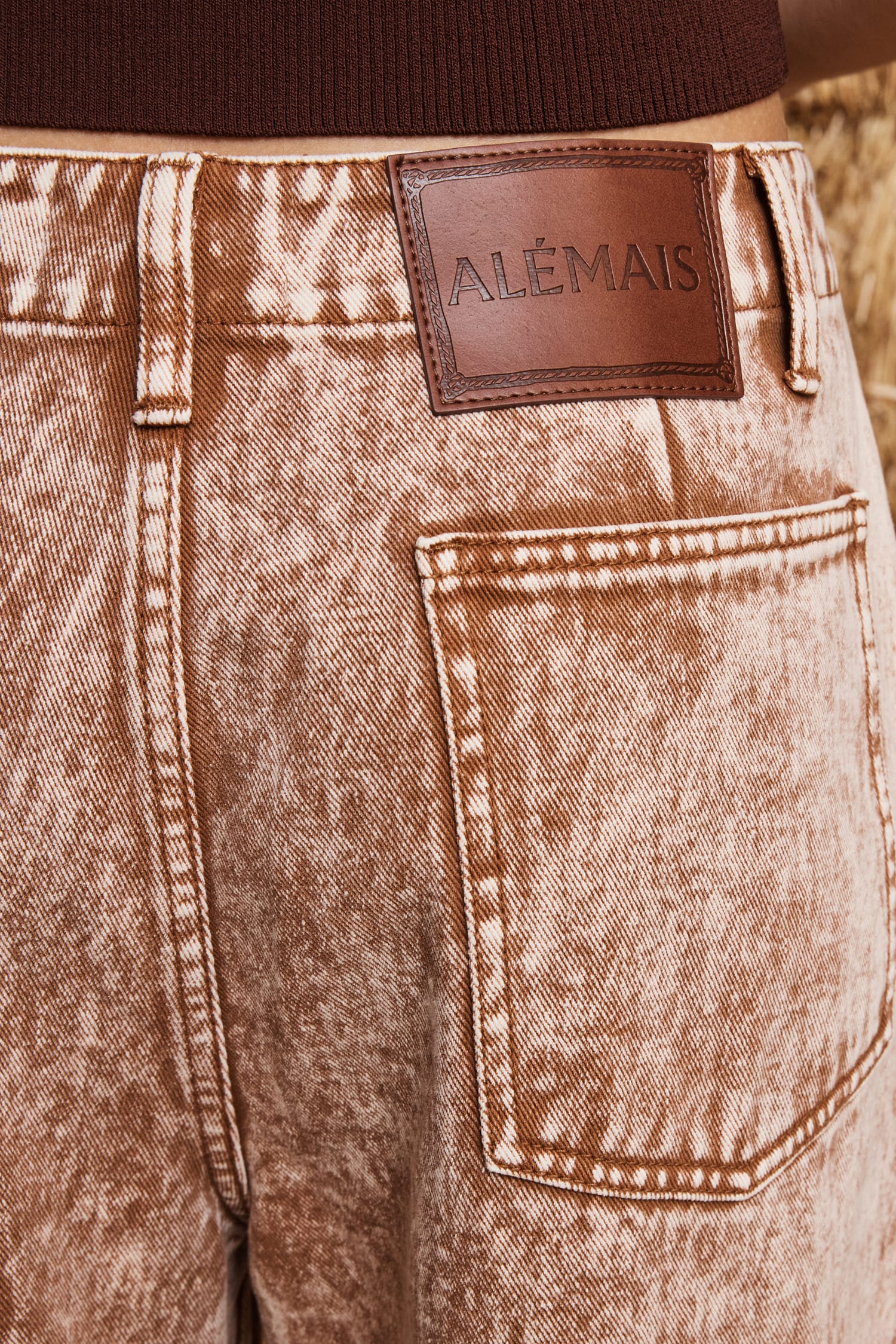 Alemäis Spur Denim Cropped Jean jean délavé