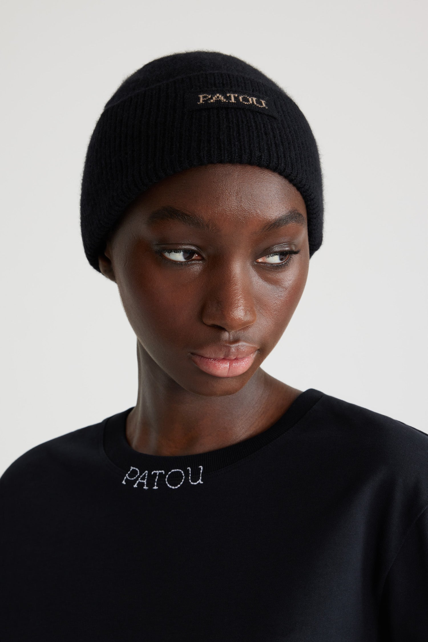 Patou AC078 bonnet laine cachemire noir