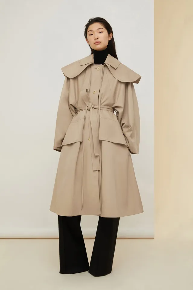 Patou Coats CO010 manteau gabardine sable ceinturé