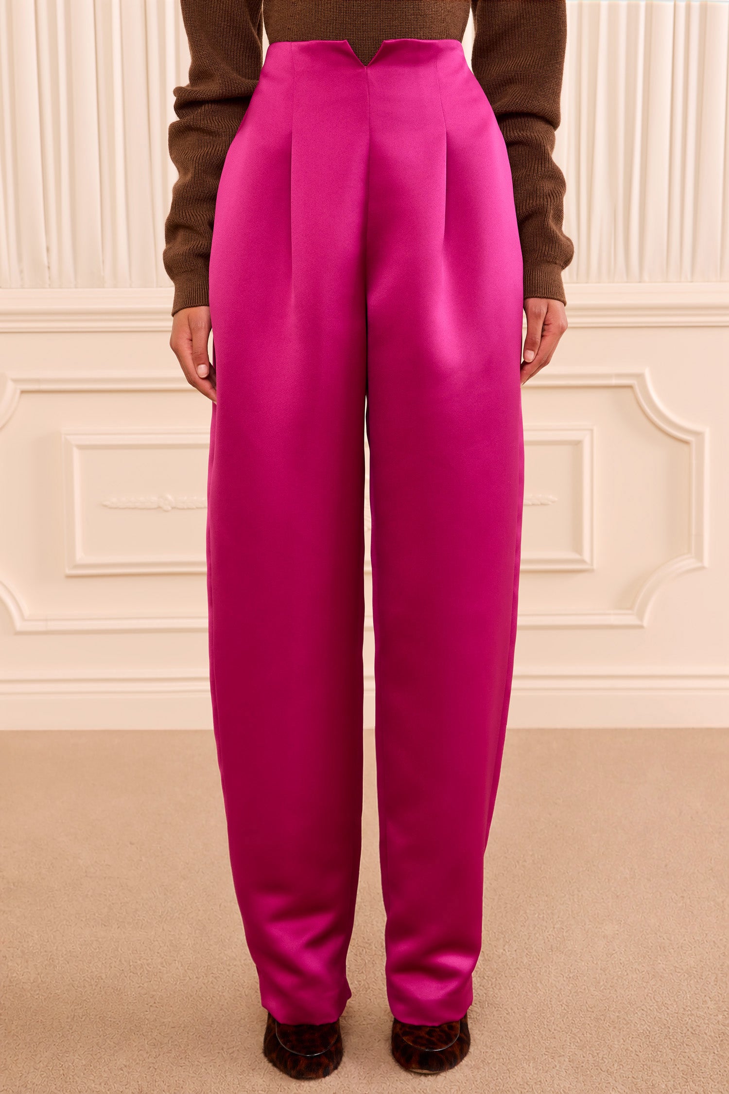 Ulla Johnson Edlyn pantalon satin Orchid rose taille haute
