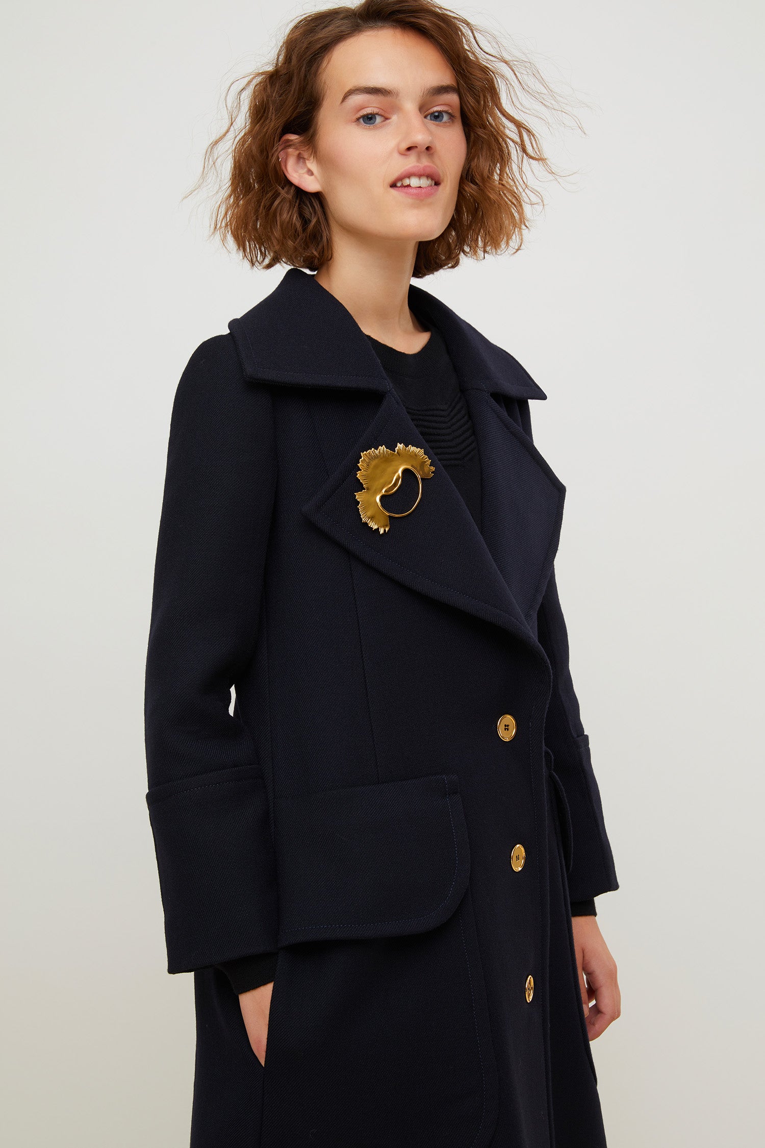 Patou broche soleil JW023 laiton doré asymétrique TU