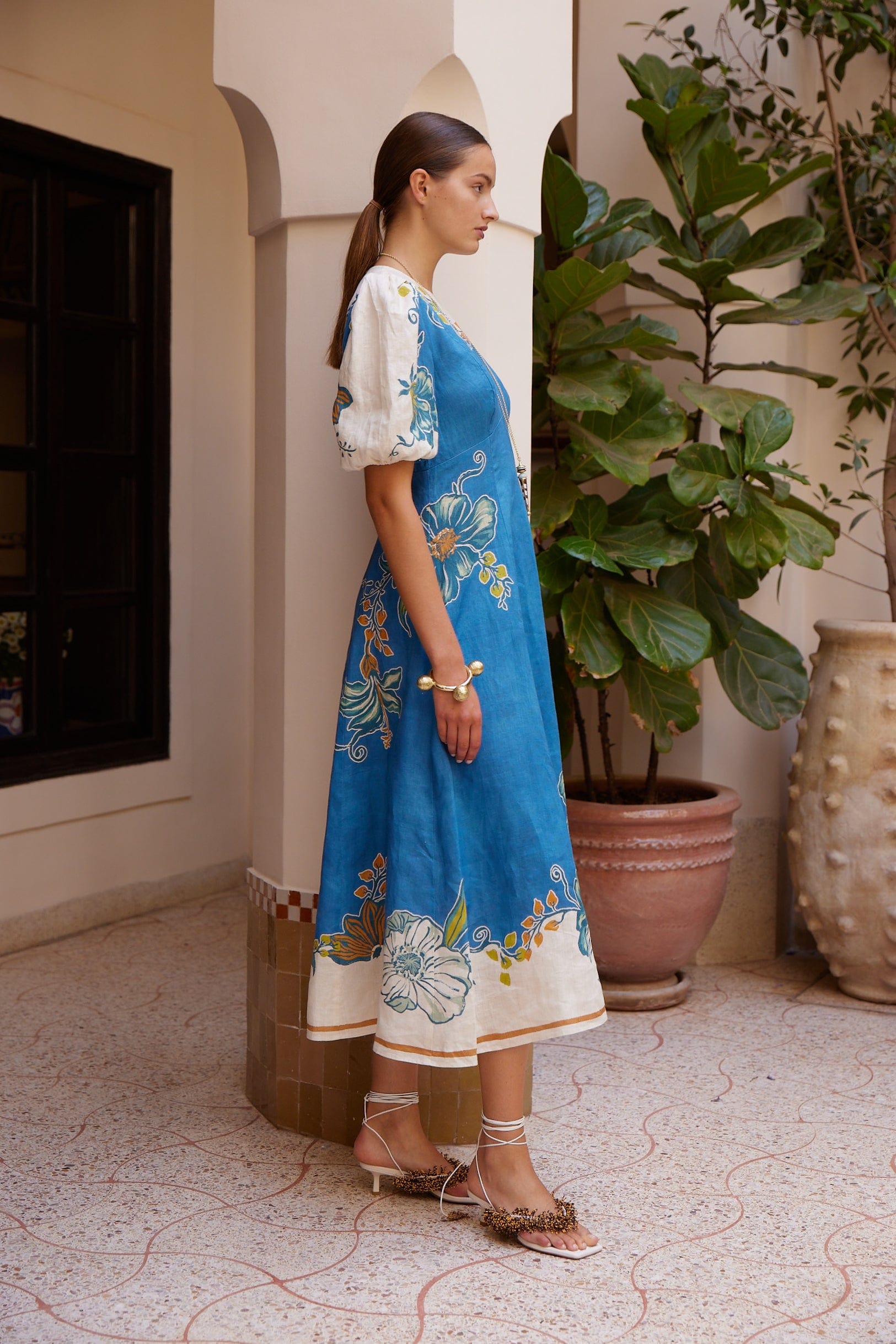 Alemäis Luda Midi Dress robe midi lin manches bouffantes