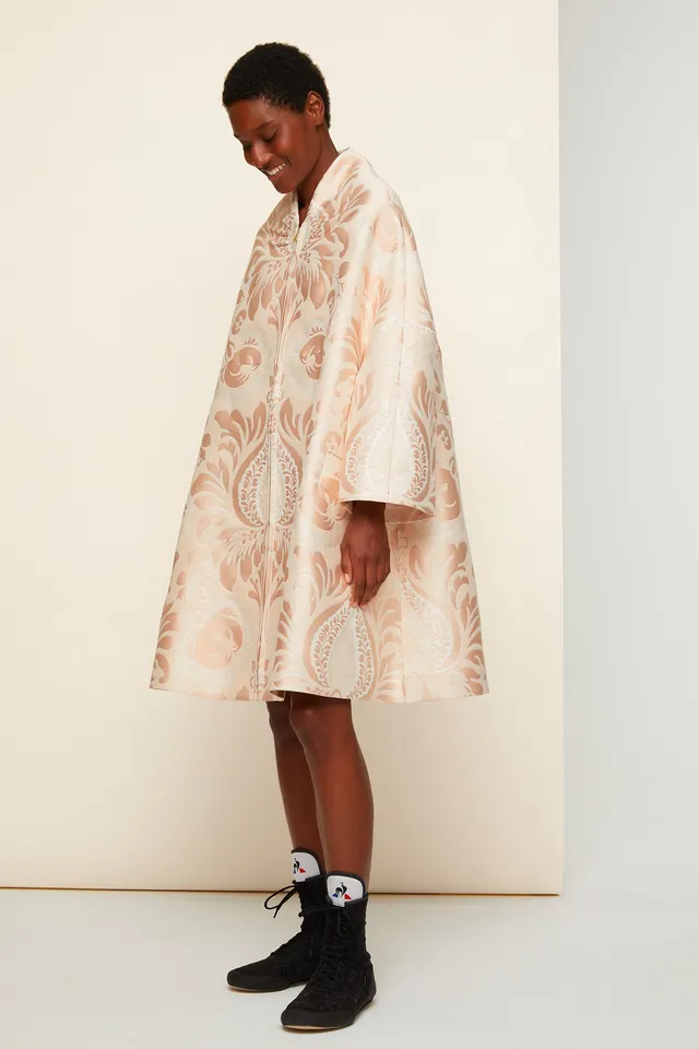 Patou CO003 manteau soie brocart rose oversize floral