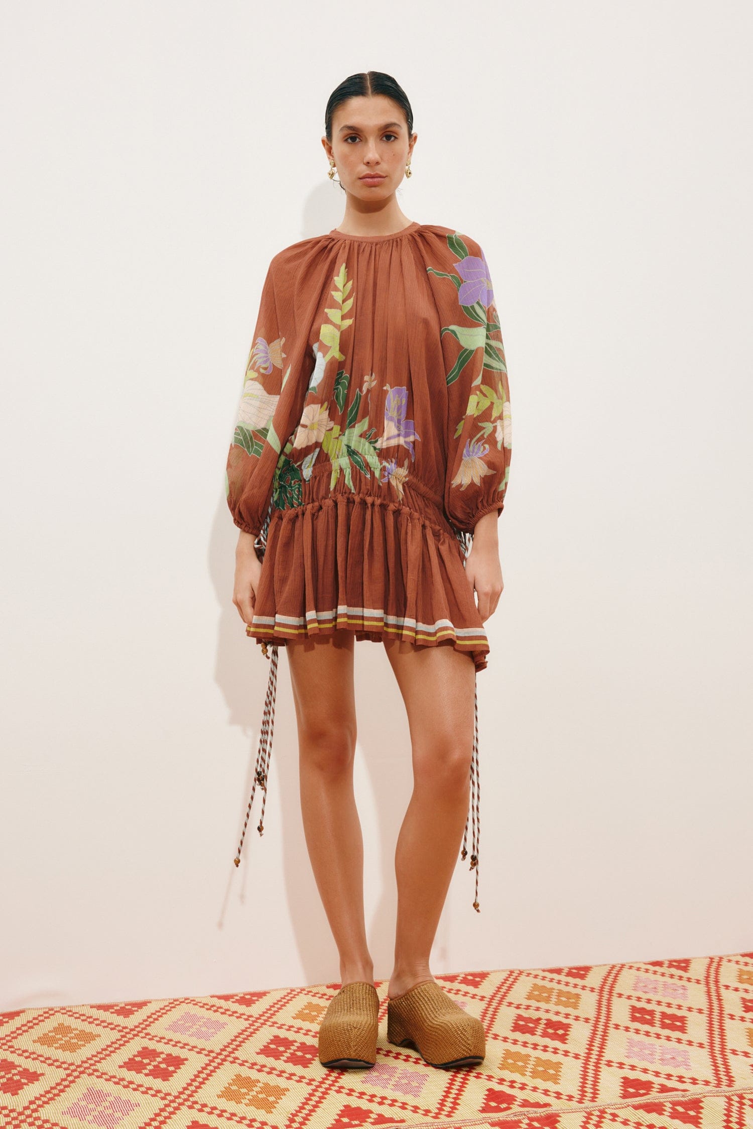 Alemäis Alfie Ruched Mini Dress robe mini coton soie fleurie