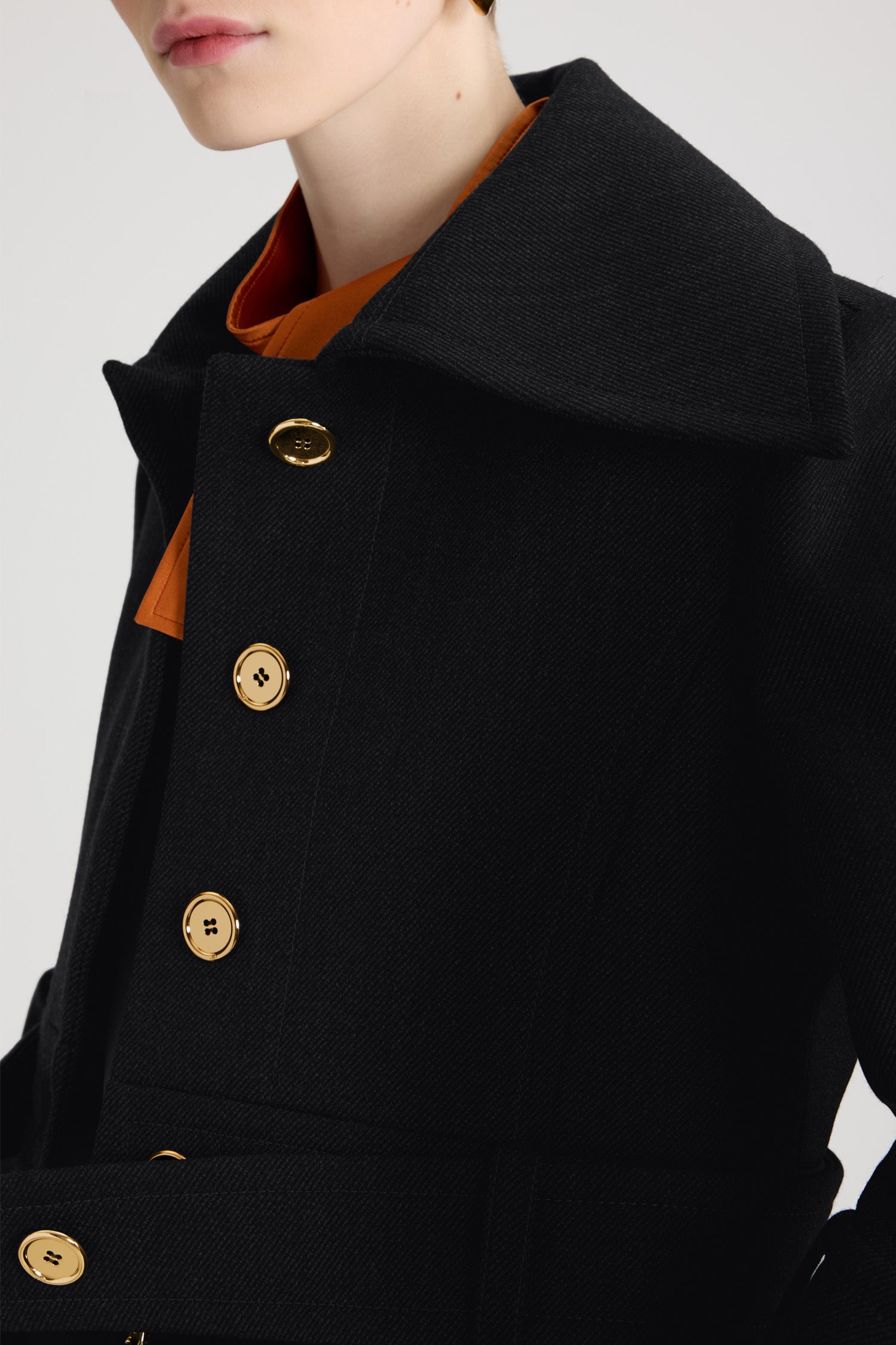 Patou JA060 veste courte noire laine ceinturée 34-44
