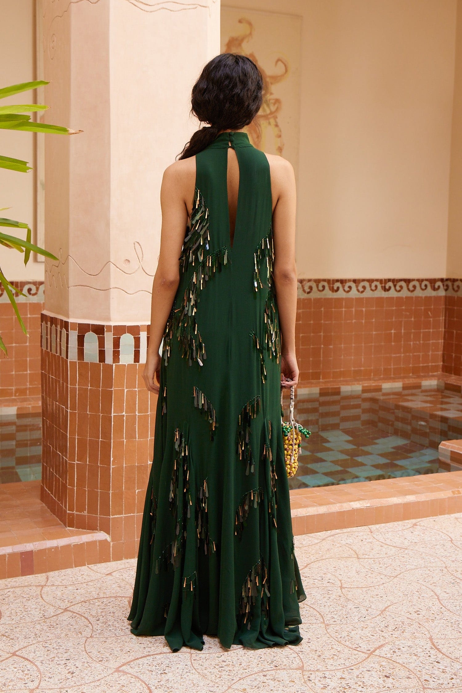 Alemais Ophira Sequin Gown robe sequins sans manches