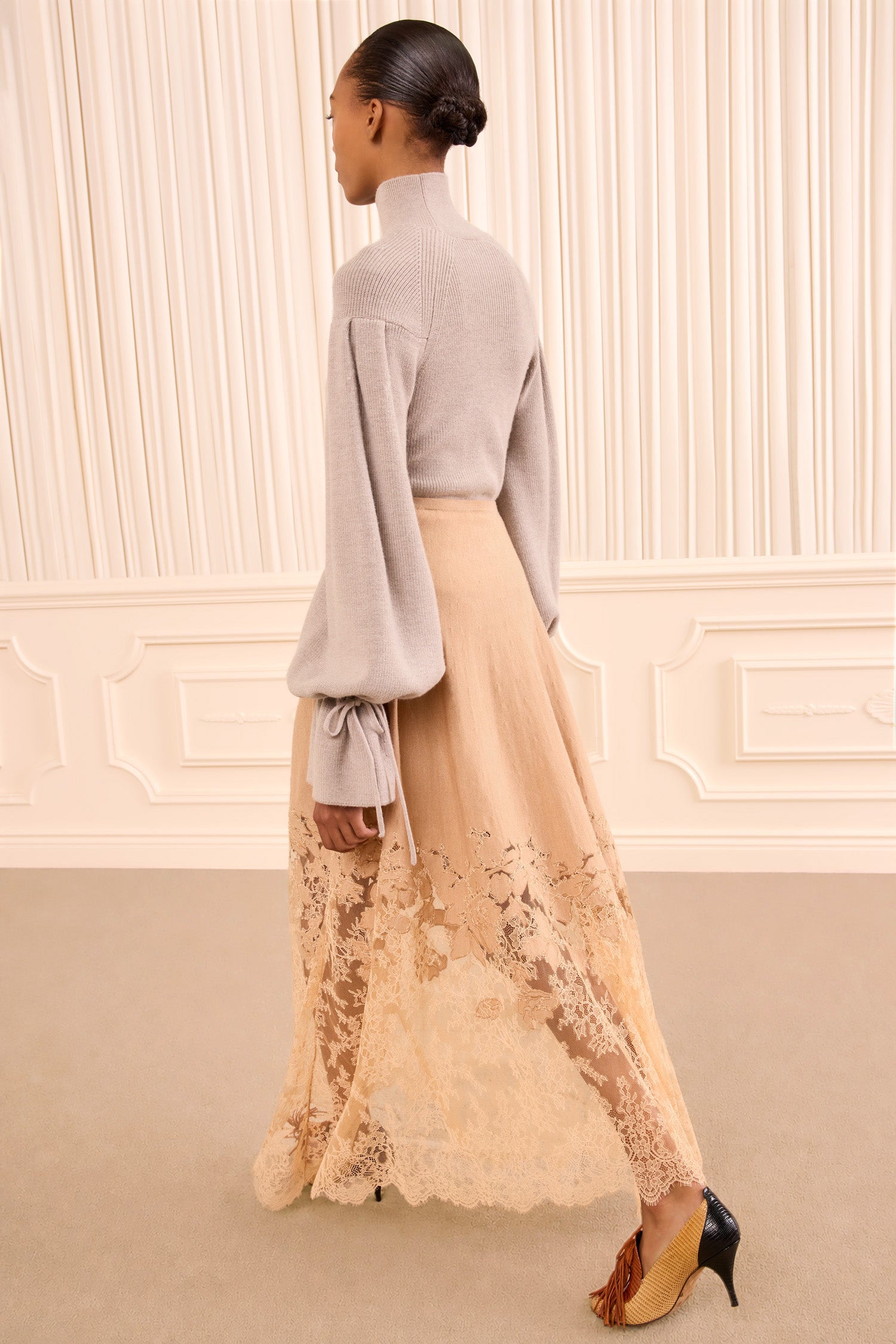 Ulla Johnson Josina jupe midi almond rose laine