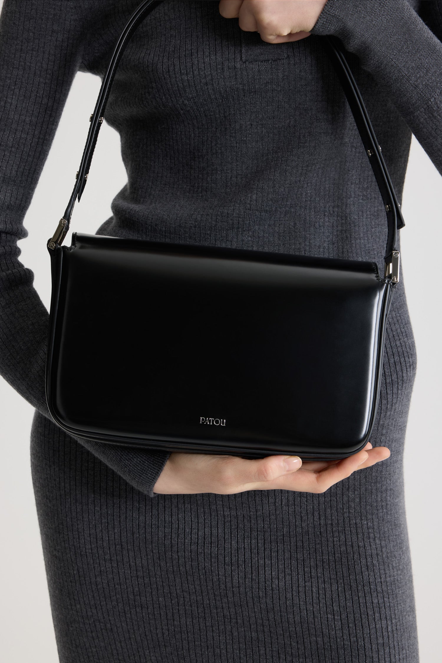 Patou Classic Lock BA017 sac cuir noir TU vernis