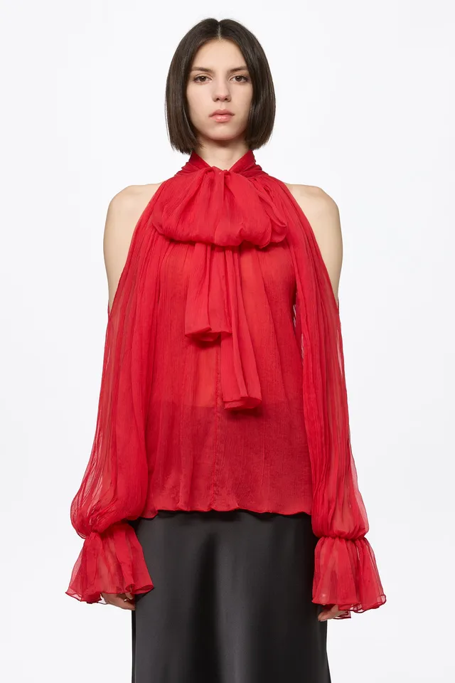 ATU Body Couture Red Chiffon chemise soie rouge épaules nues