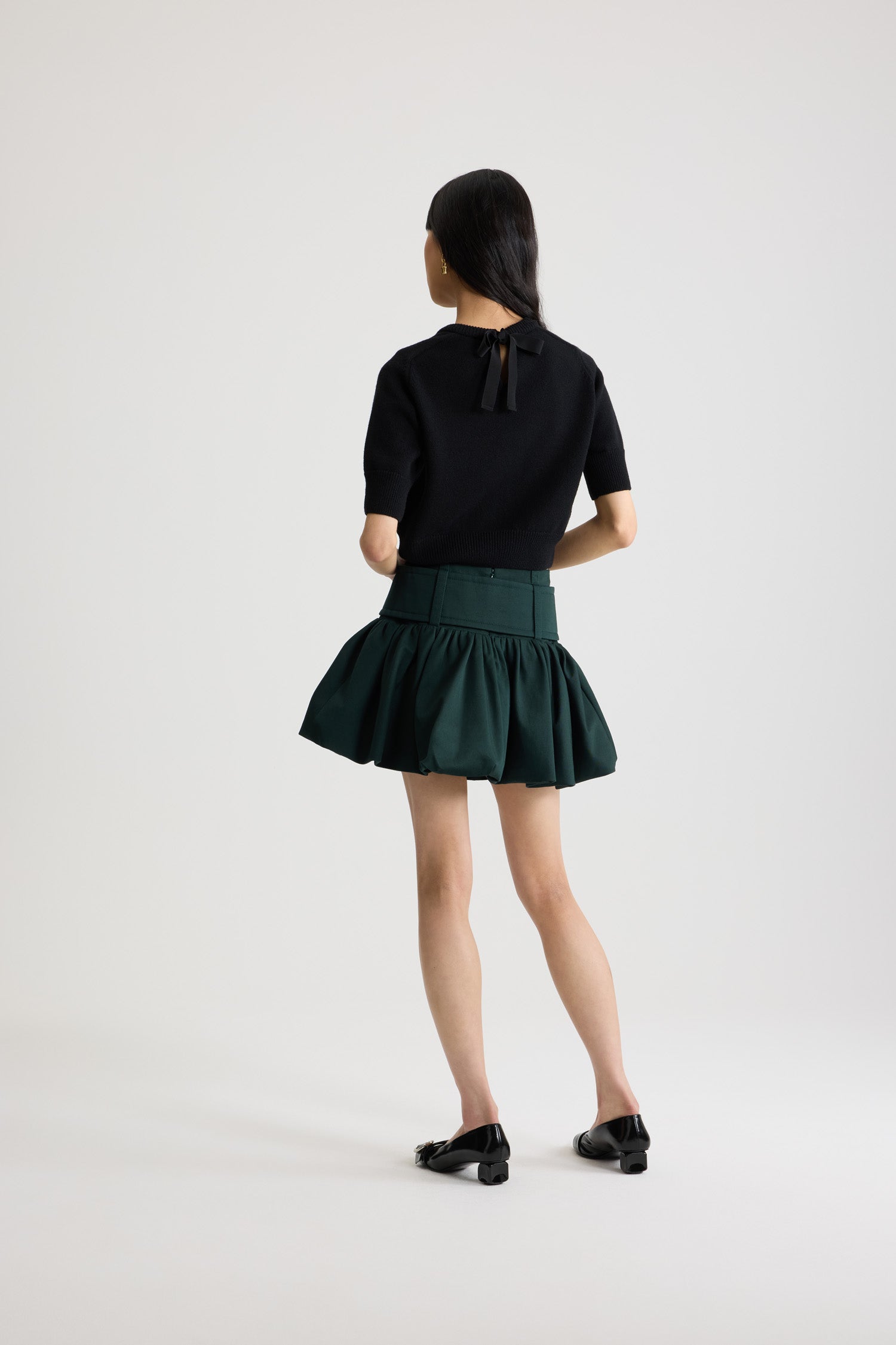 Patou KN303 pull cropped noir laine cachemire logo