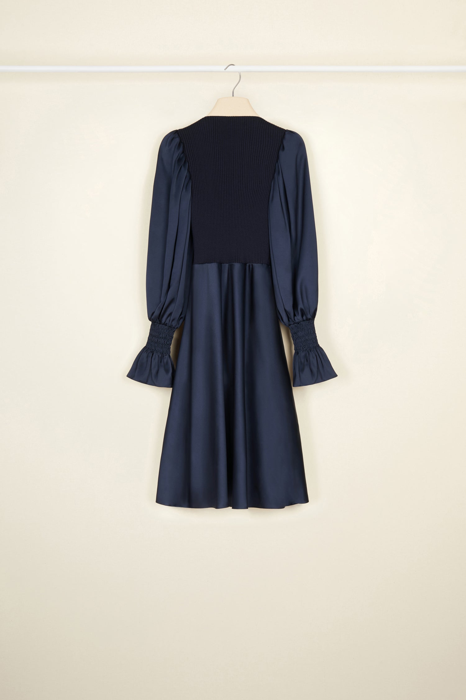 Patou DR0800089699N robe satin marine 38 manches bouffantes