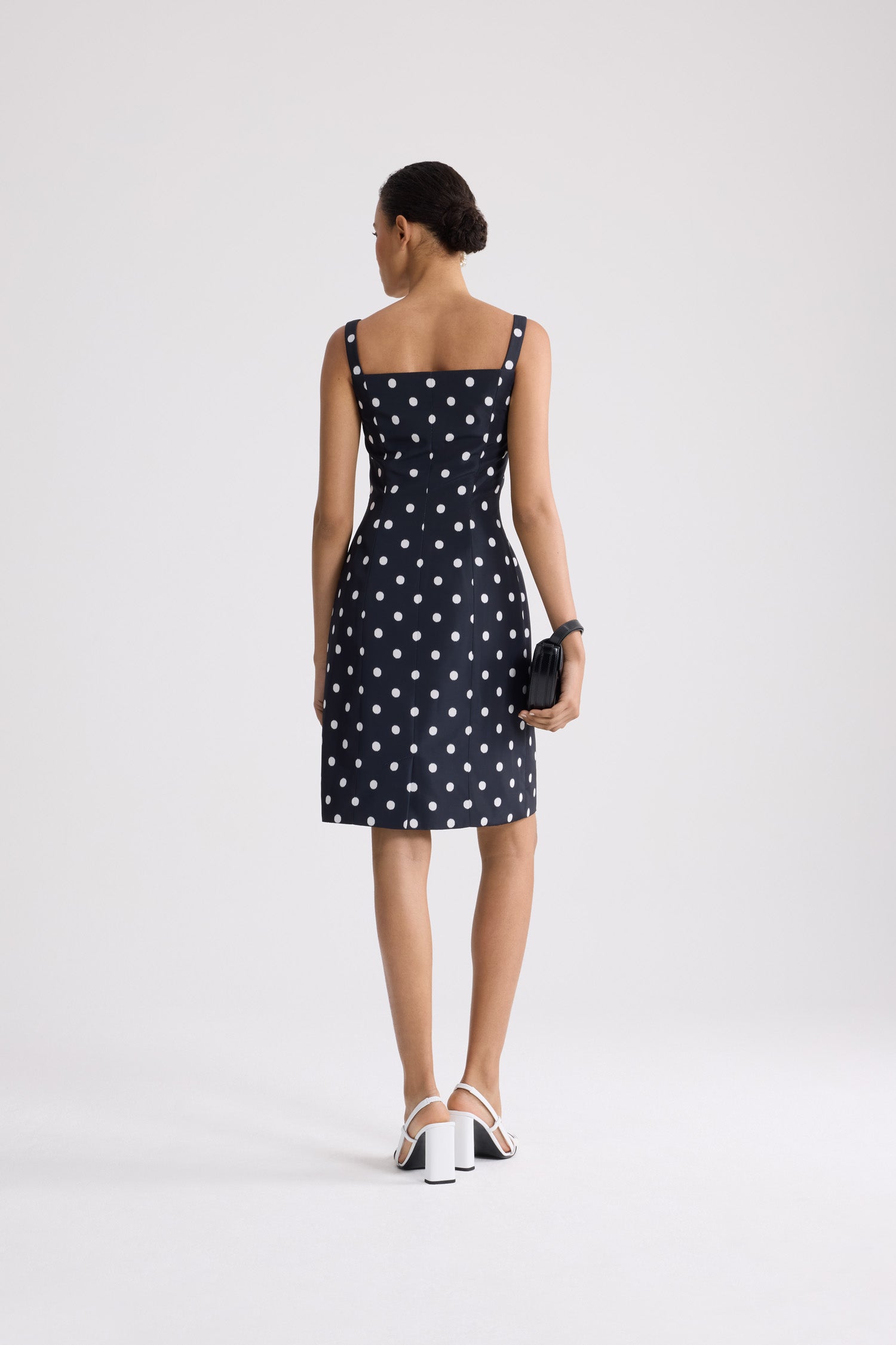 Patou DR249 robe midi fourreau Meteorite Blue à pois