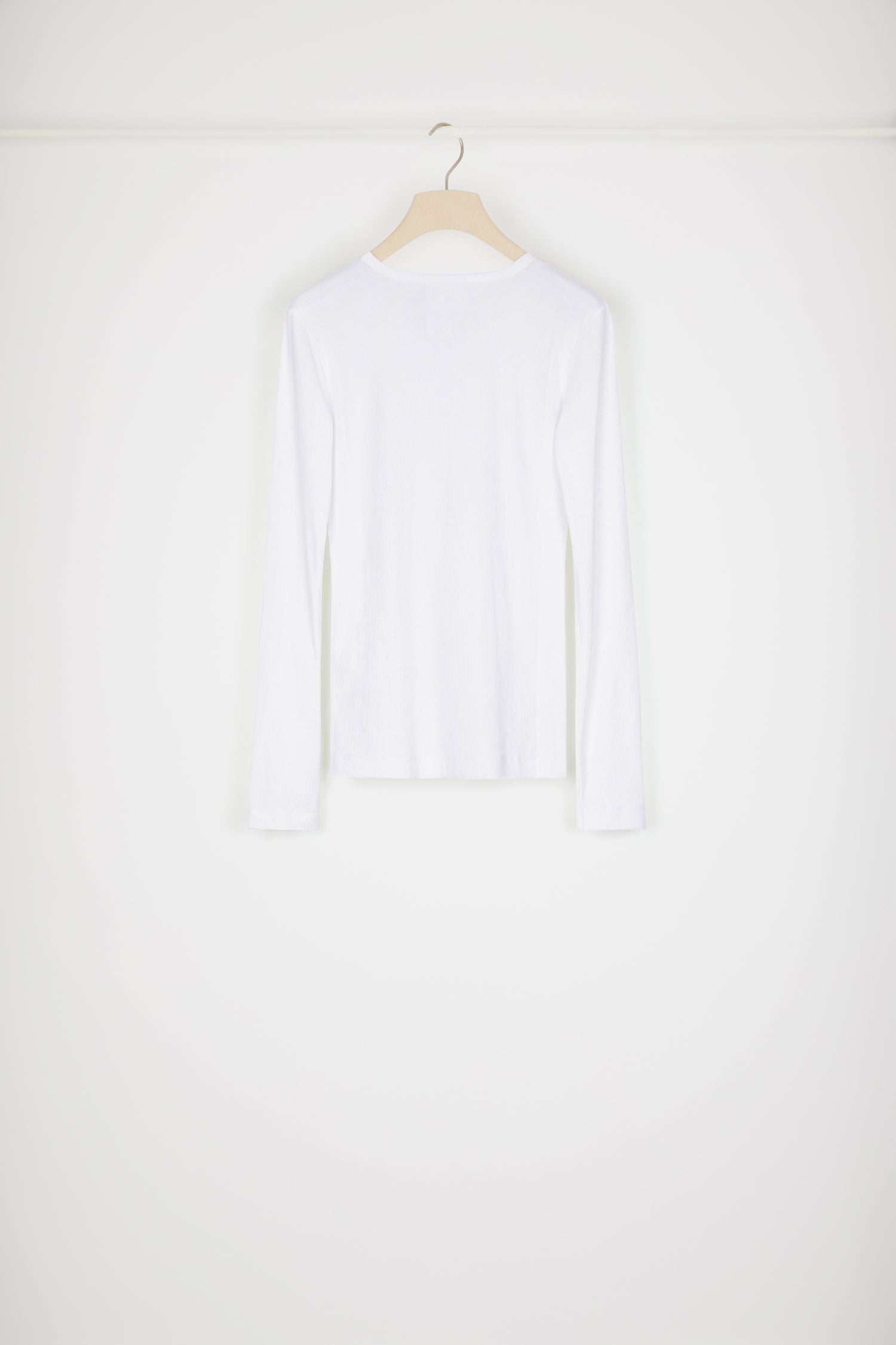 Patou JE060 top blanc coton bio à médaillon