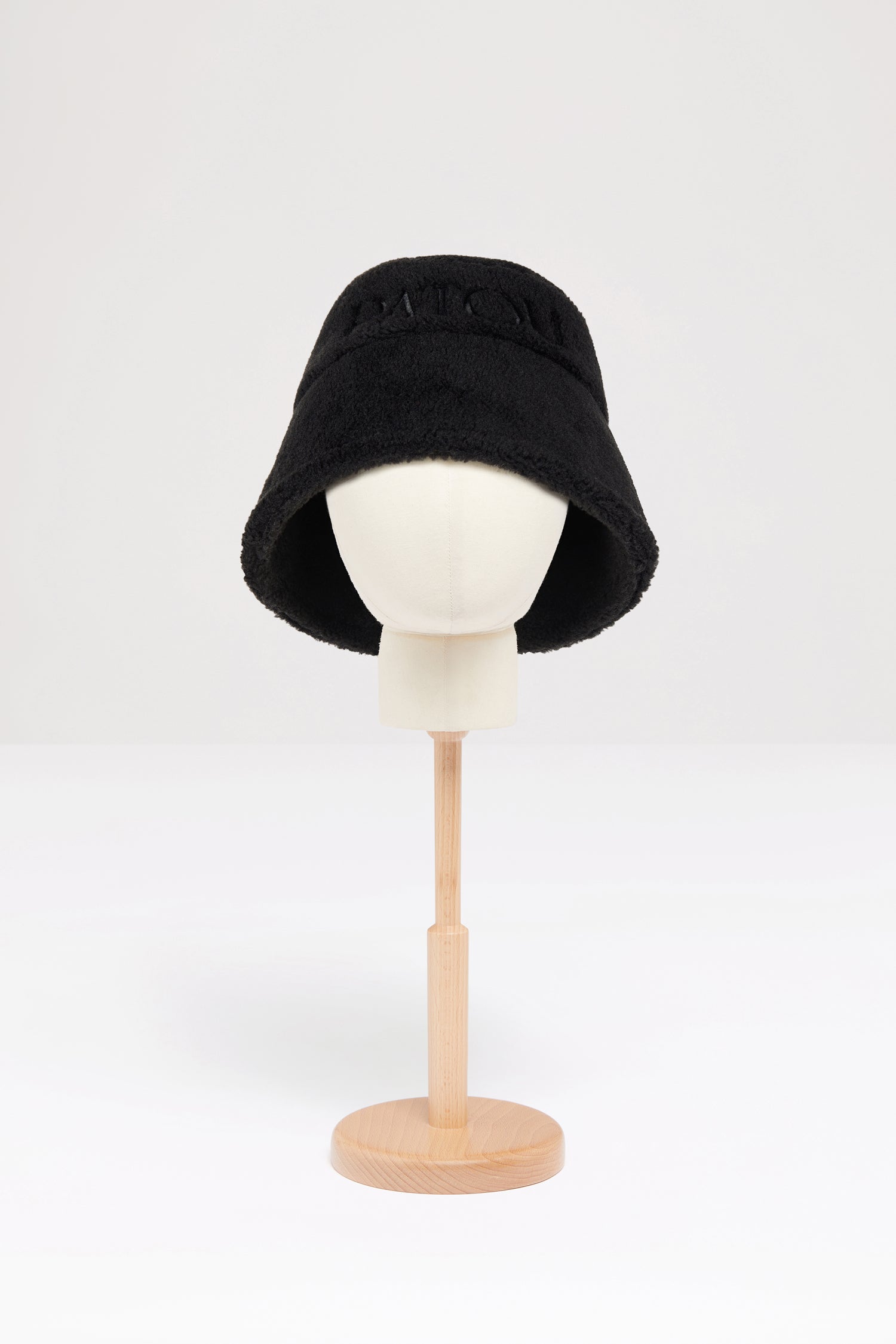 Patou AC0270157999B bob shearling noir taille S