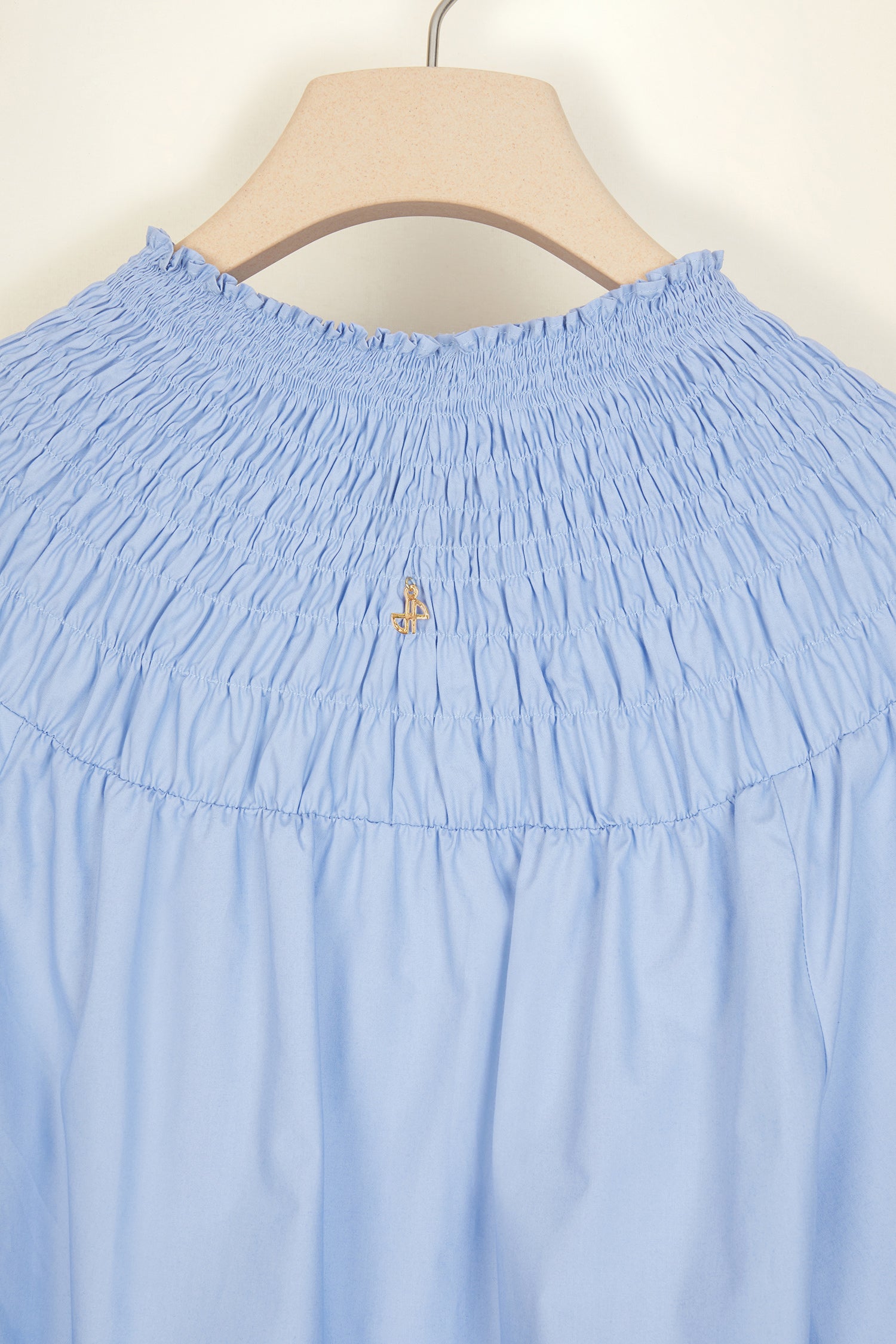 Patou P20TO0040017620B top court bleu coton smocké