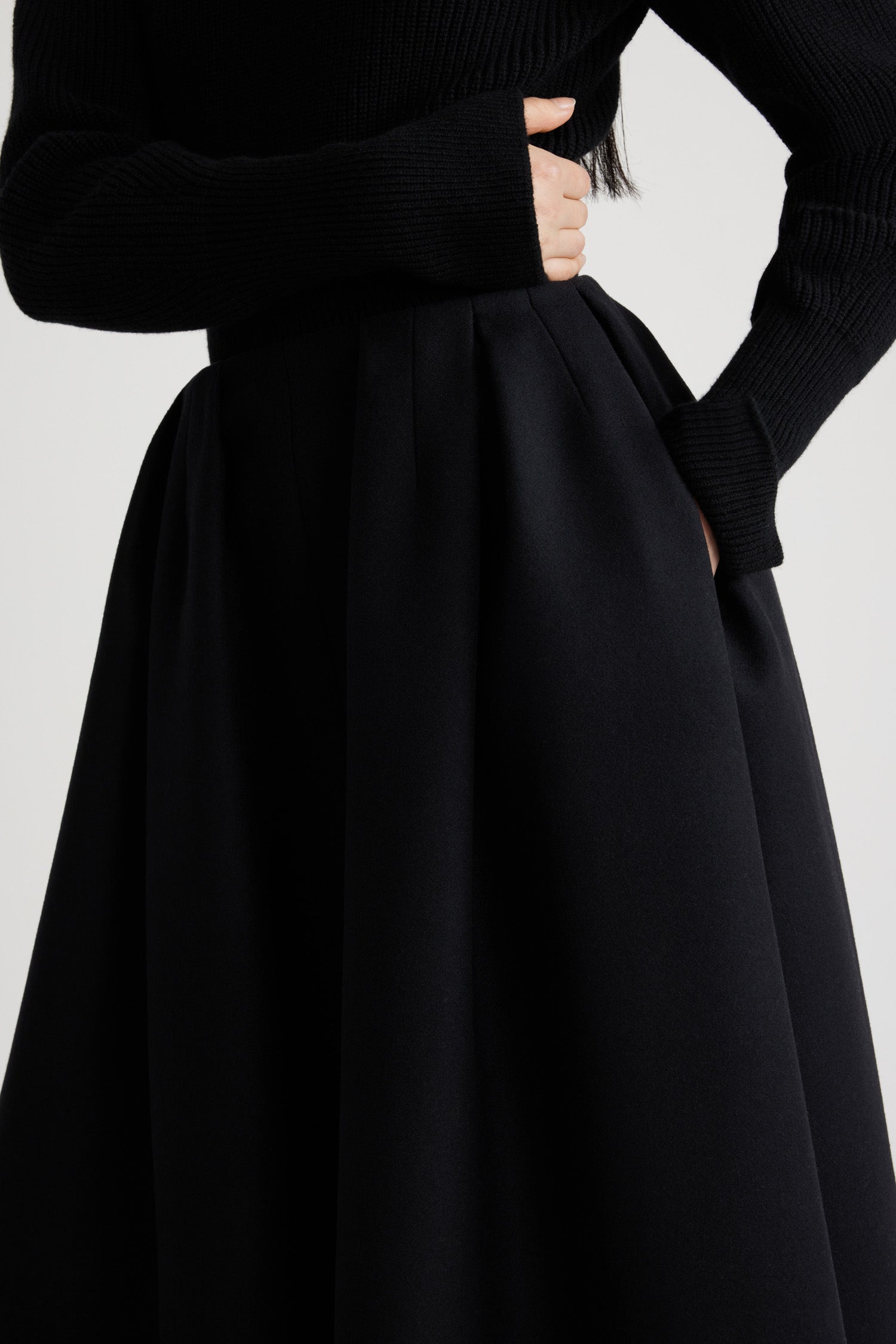 Patou SK067 jupe midi laine cachemire noire 38