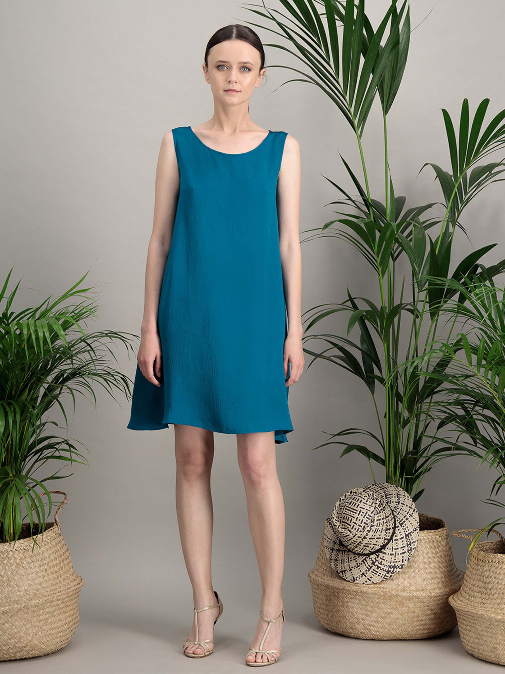 Anahide Saint André Miscelia robe soie évasée corail
