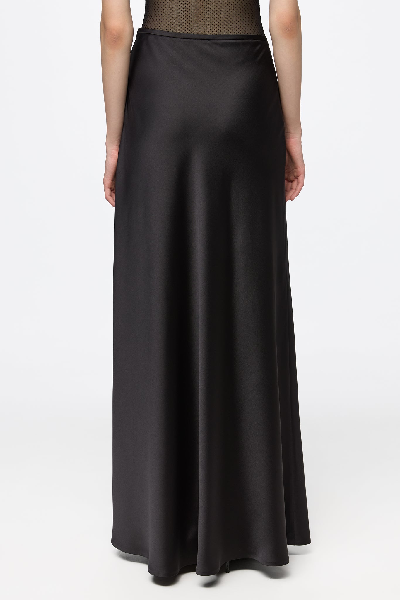 ATU Body Couture Skirts Jupe Longue Satin Noire Taille S