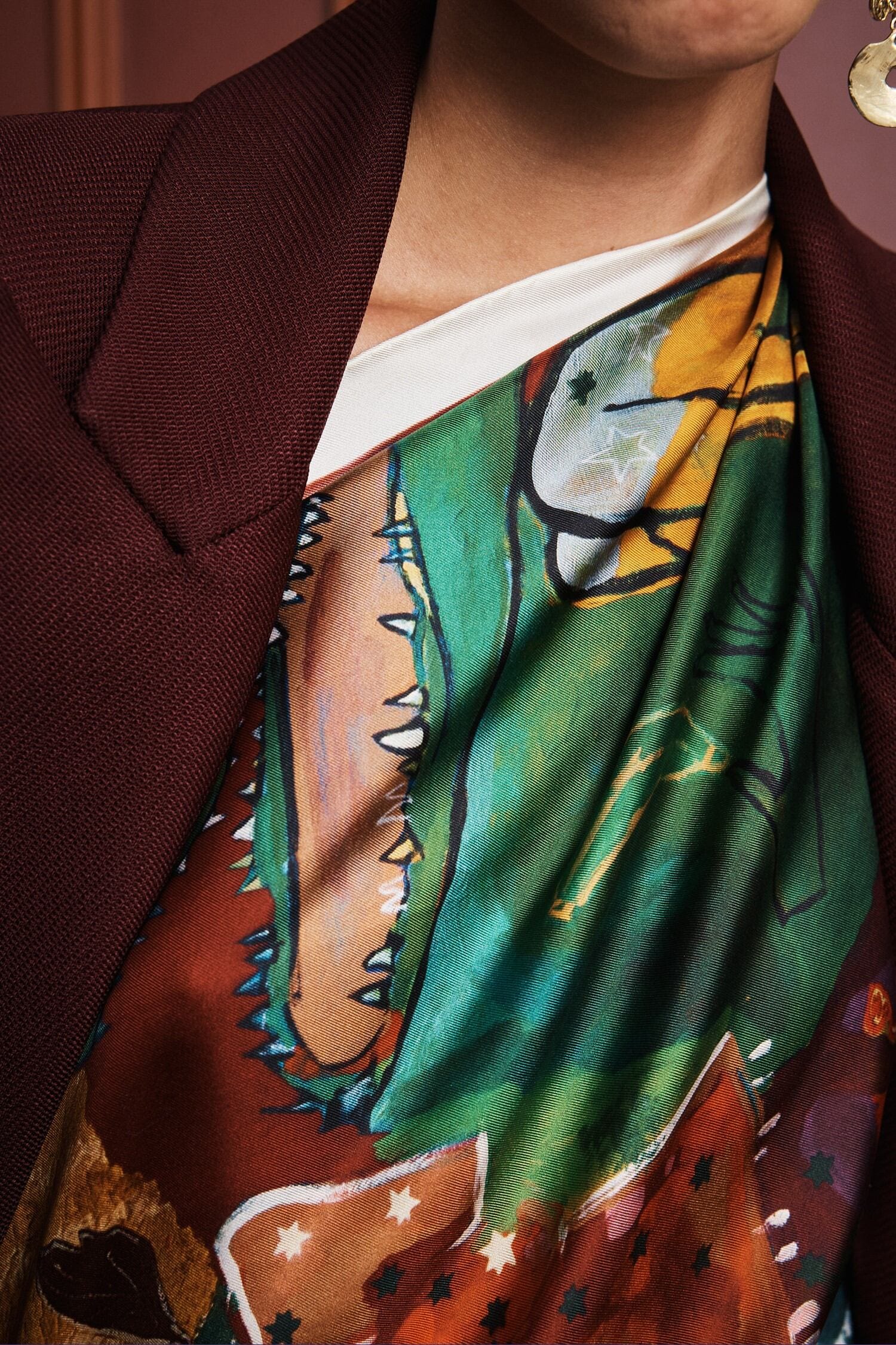 Alemäis Mlak Silk Scarf foulard soie imprimé carré