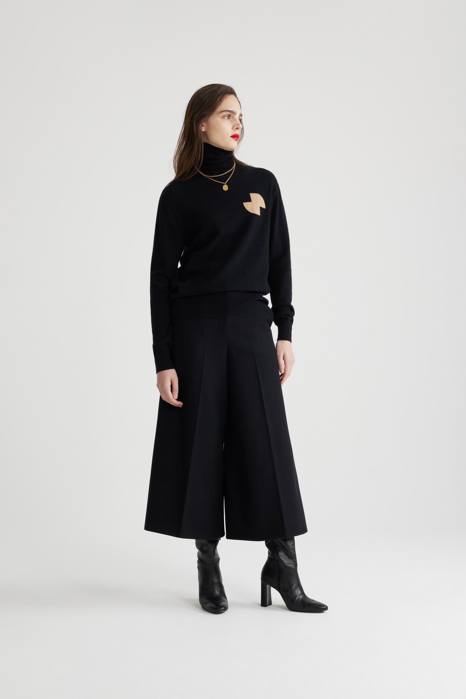 Patou H24KN1838041999B pull noir laine cachemire