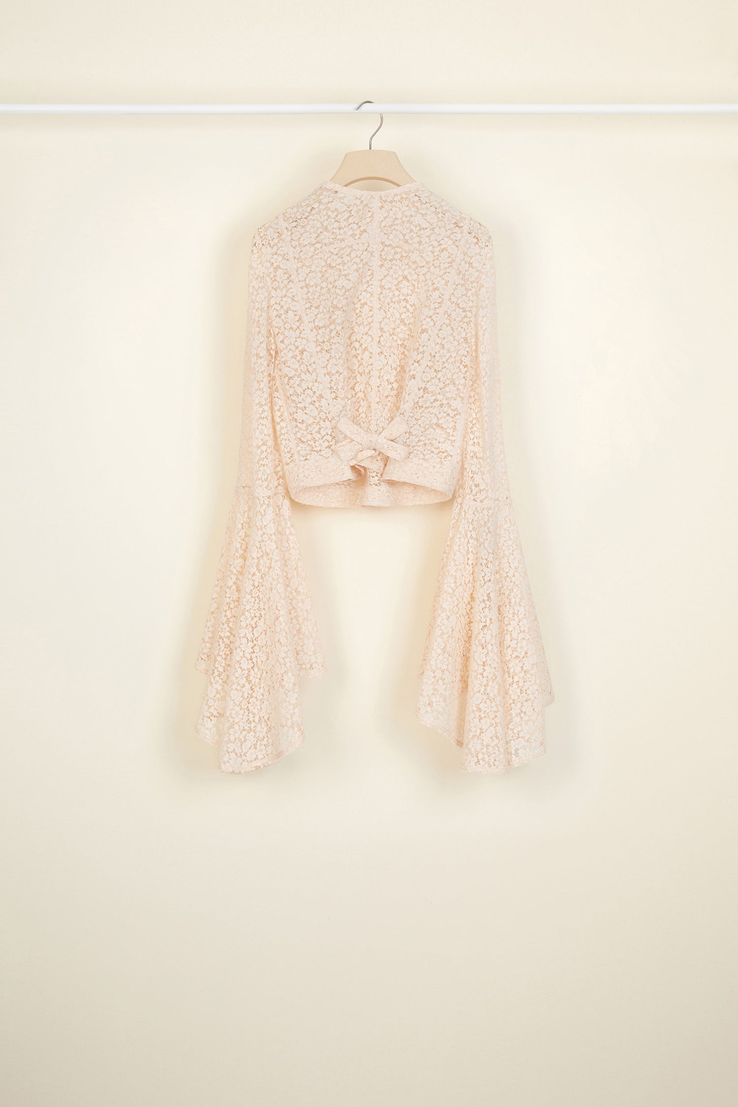 Patou TO012 top dentelle pêche blossom taille 34
