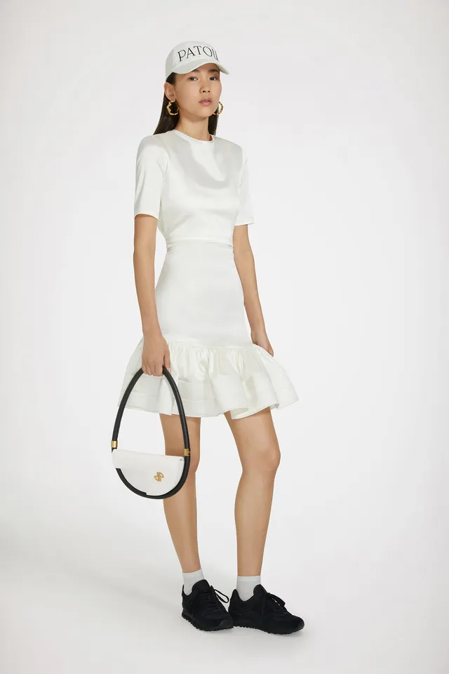 Patou DR139 robe mini satin blanc stretch moulante